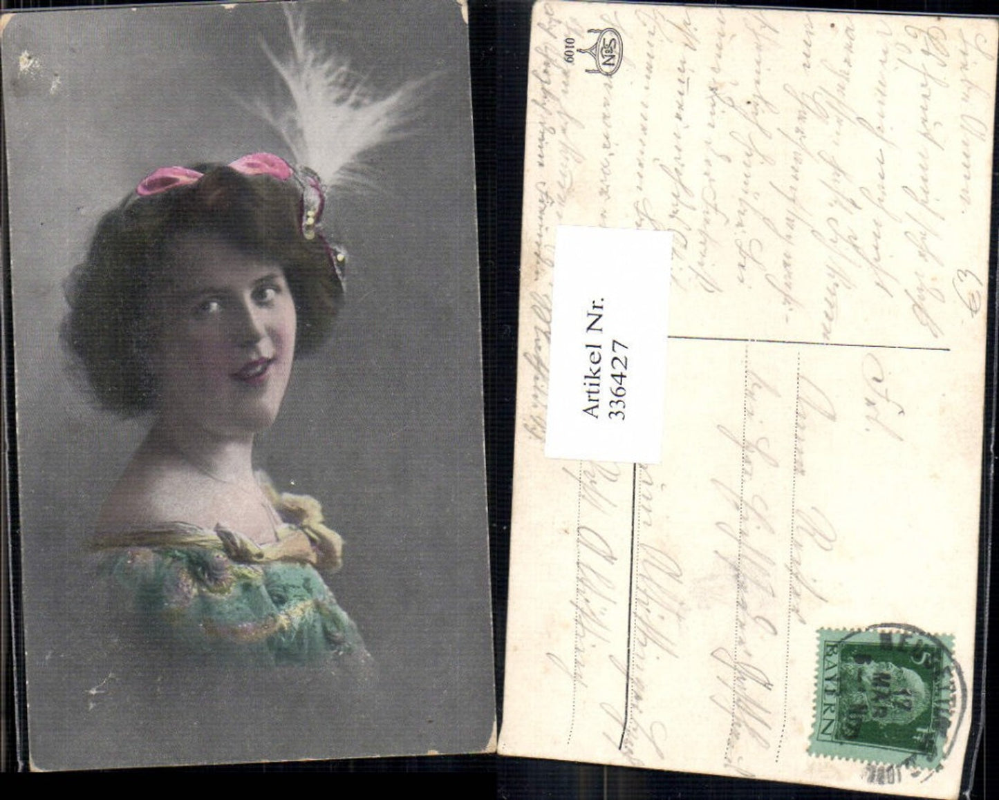 336427,Frau m. Haarschmuck Haarband Portrait