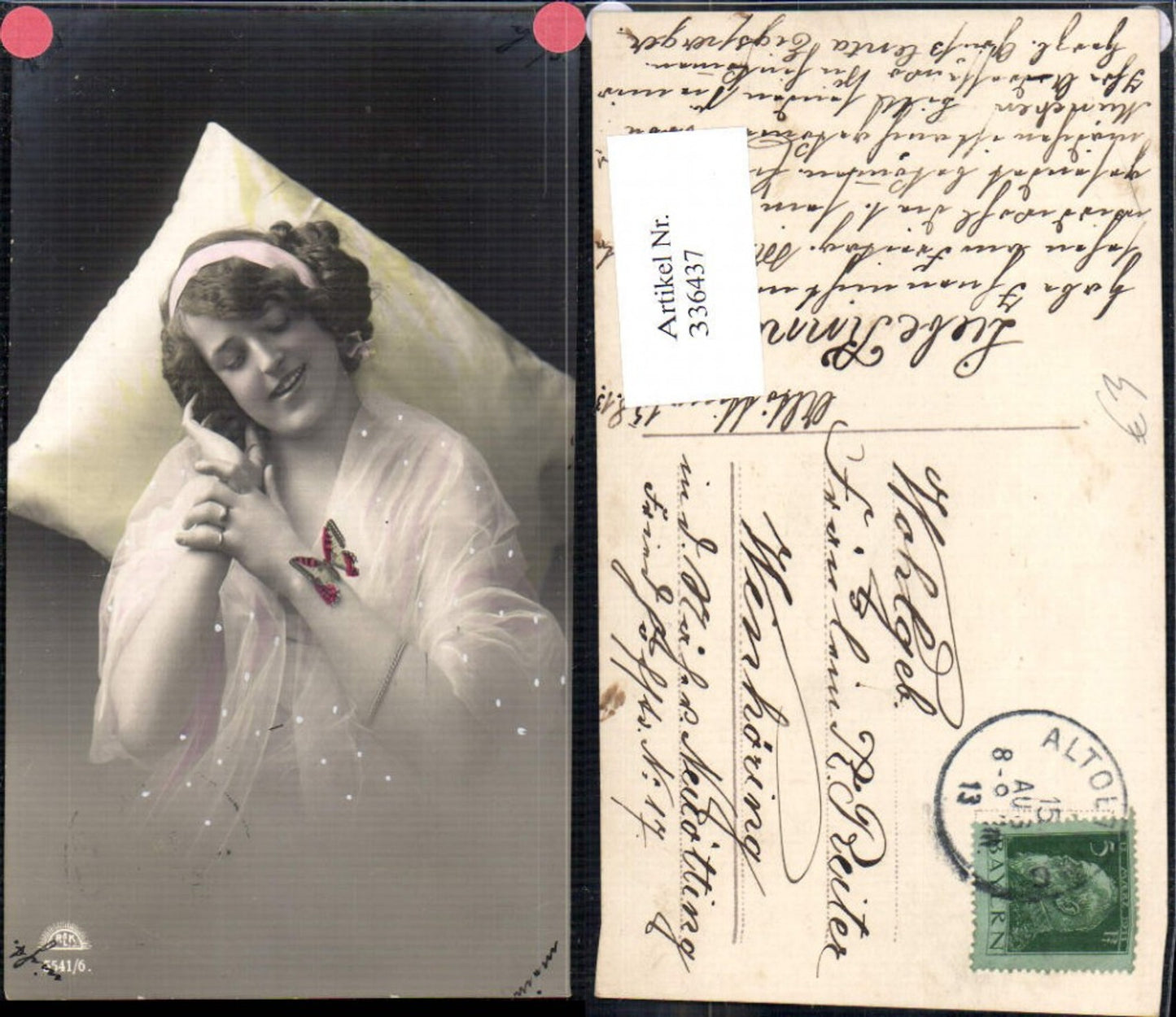 336437,Frau Haarband Lockenkopf Kissen