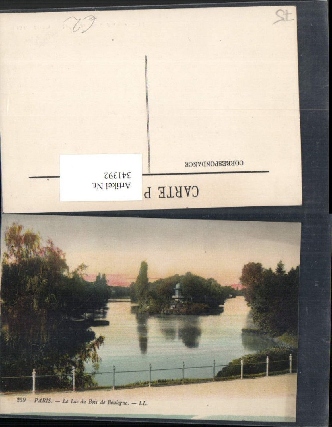 341392,Ile-de-France Paris Le Lac du Bois de Boulogne See