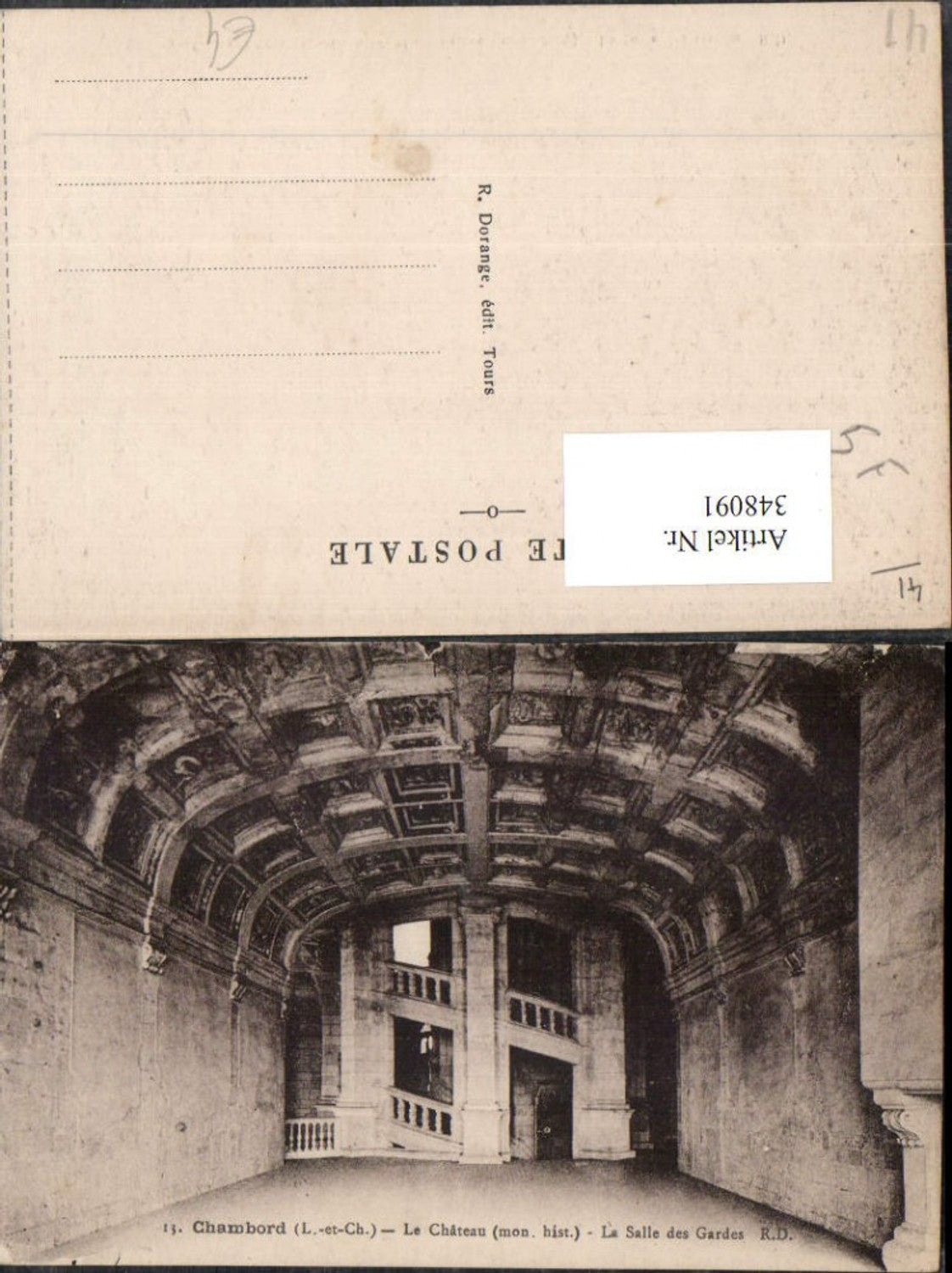 348091,Centre Loire-et-Cher Chambord Le Chateau La Salle des Gardes Wendeltreppe