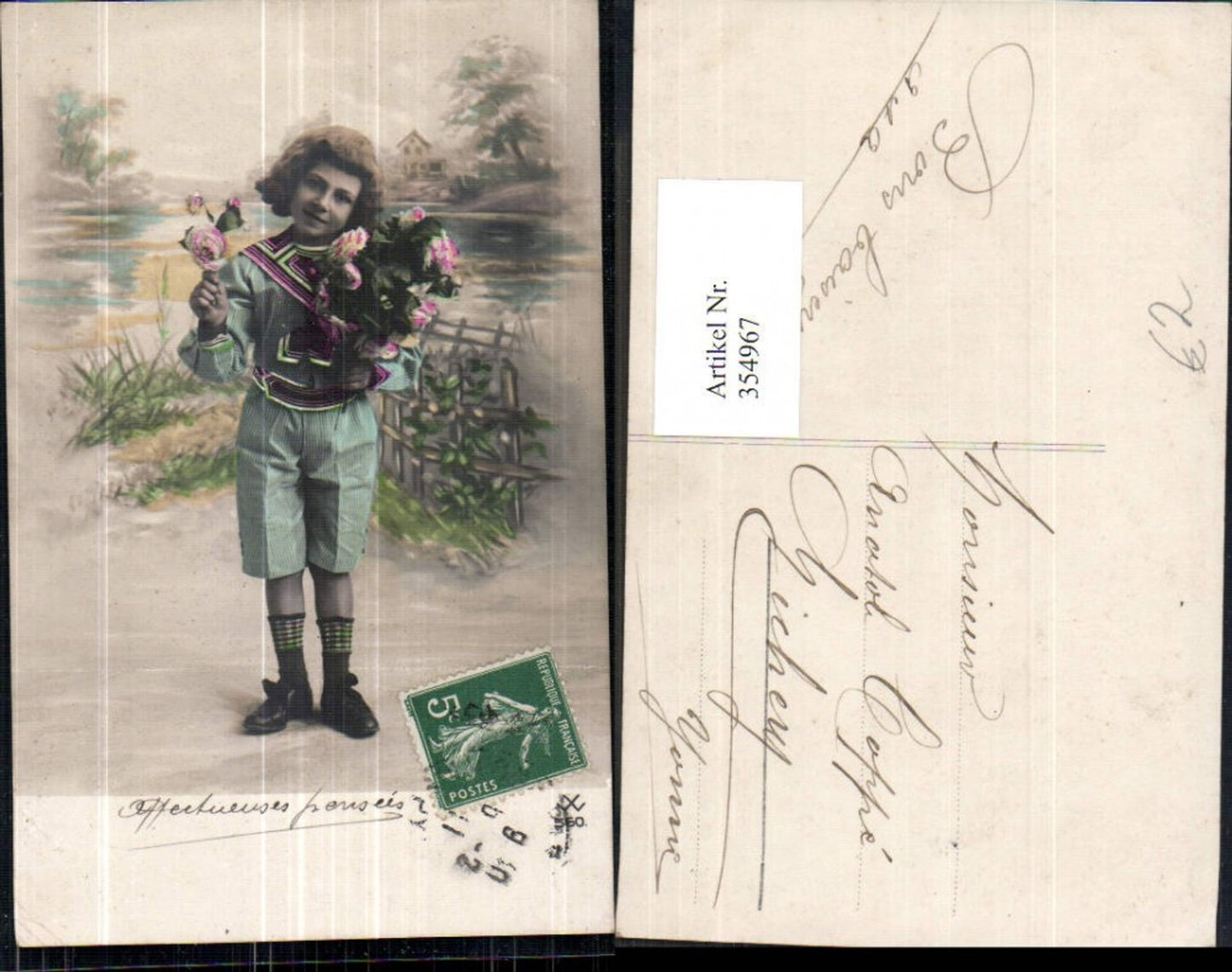 354967,Kinder in Uniform Bub Junge Matrosenanzug Blumen Rosen Strauß