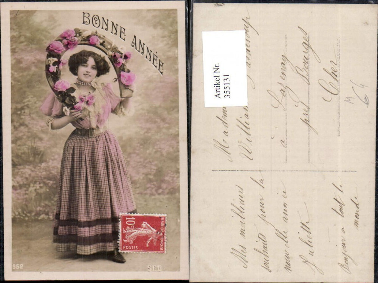 355131, Photo Ak Woman Dress Horseshoe with Roses Flowers Pearl Necklace Bonne Anne