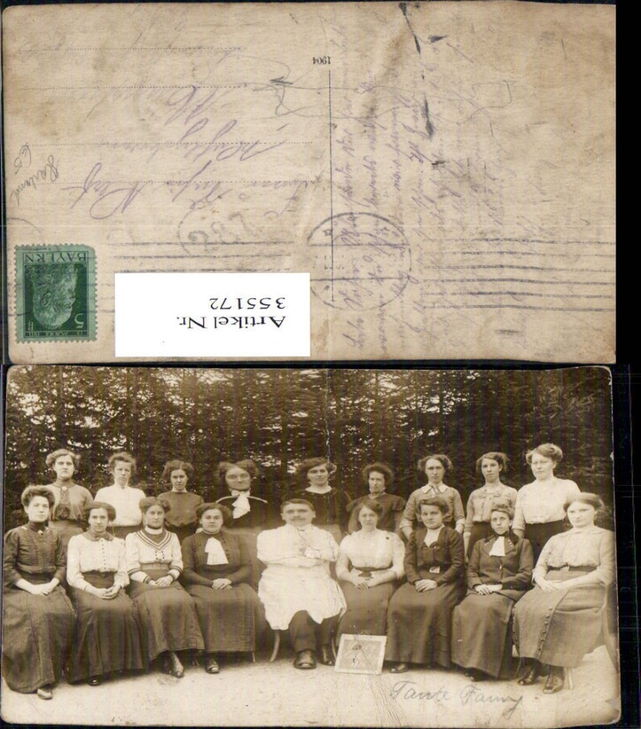 355172,Foto Ak Frauen m. Mann Gruppenbild Harland 1914