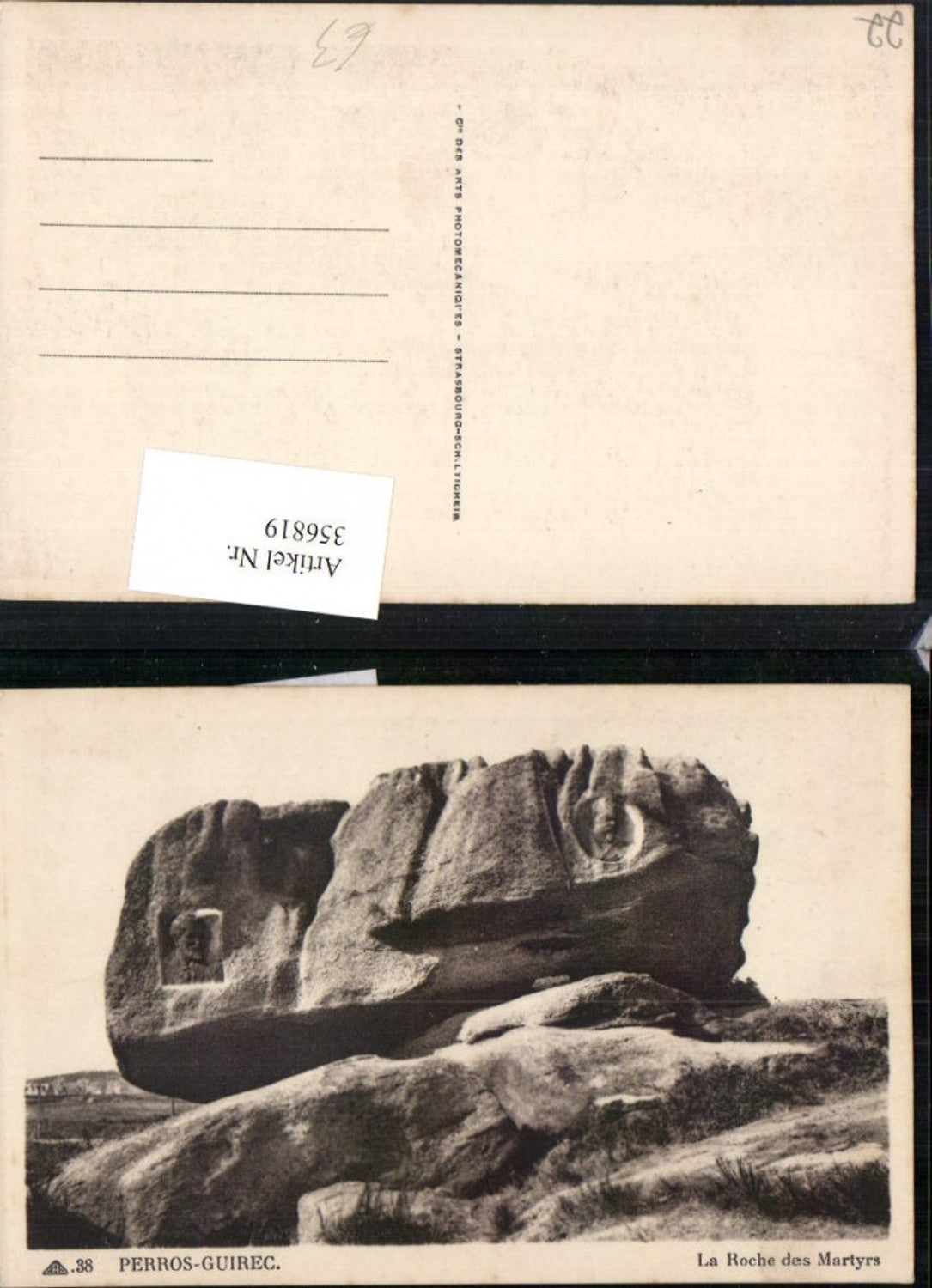 356819,Bretagne Cote-Amor Perros-Guirec La Roche des Martyrs Felsen