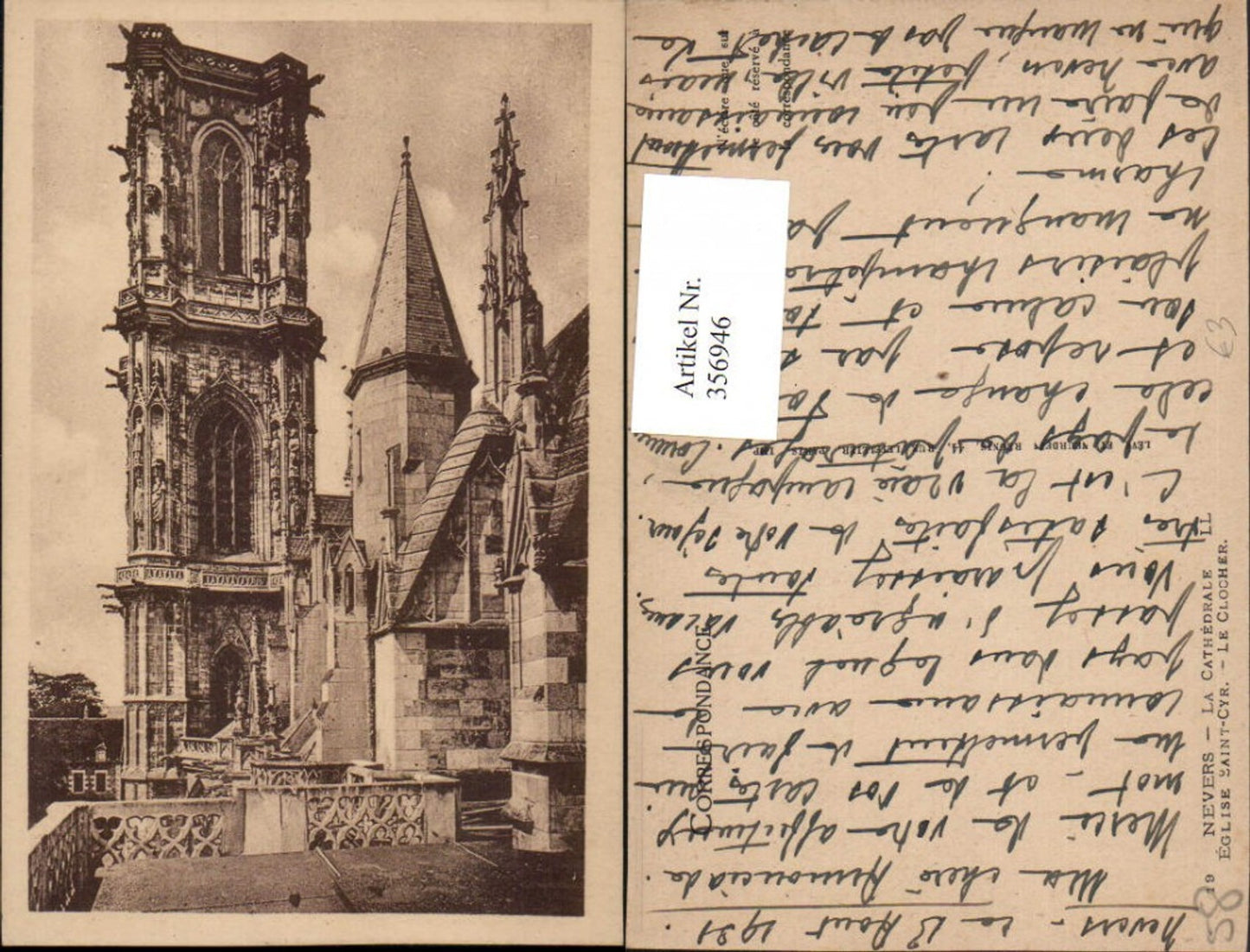 356946,Burgund Nievre Nevers La Cathedrale Eglise Saint-Cyr Clocher Glockenturm Kirche
