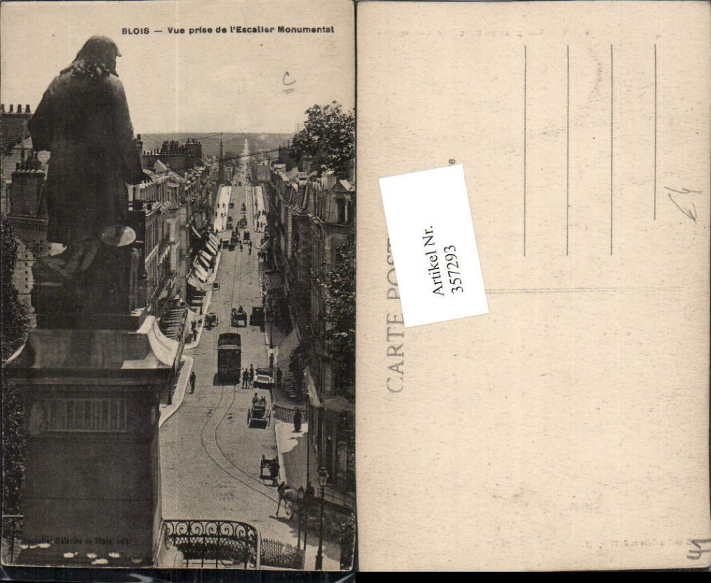 357293,Centre Loire-et-Cher Blois Vue prise de l'Escalier Monumental Statue Straßenbahn