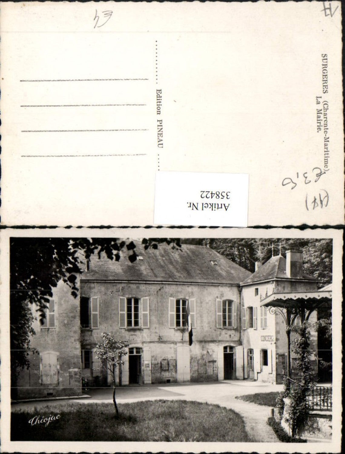 358422,Poitou-Charentes Charente-Maritime Surgeres La Mairie Rathaus