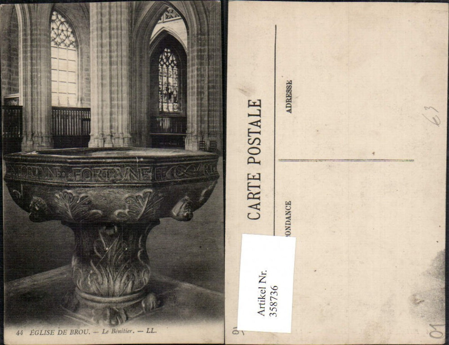 358736,Rhone-Alpes Ain Bourg Eglise de Brou Le Benitier Taufbecken