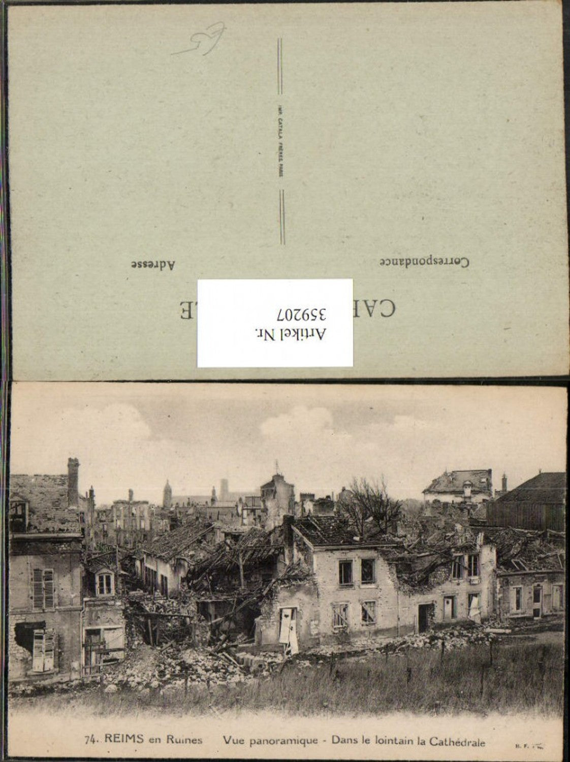 359207,Champagne-Ardenne Marne Reims en Ruines Dans le lointain la Cathedrale Zerstörung