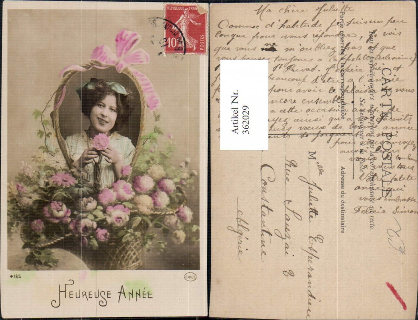 362029,Frau Haarschleife Korb m. Blumen Schleife Heureuse Annee
