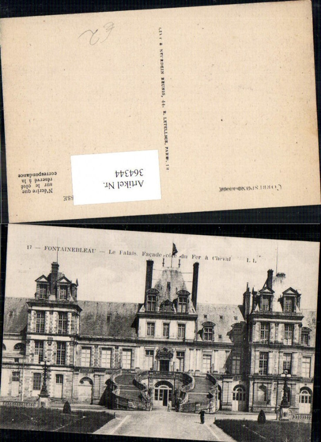 364344,Schloss Fontainebleau Le Falais Facade cote du Fer a Cheval