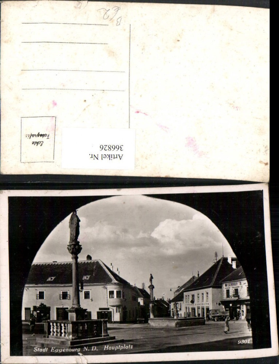 366826,Eggenburg Hauptplatz Straßenansicht Säule Brunnen