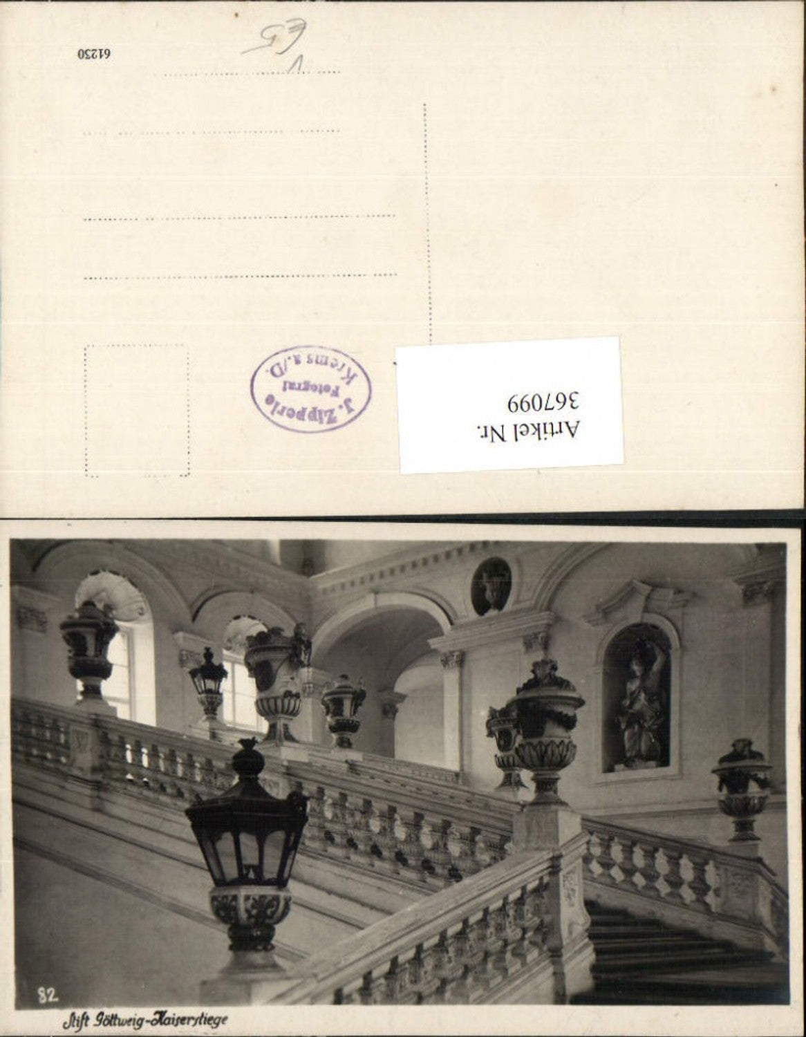 367099,Foto AK Stift Göttweig Kaiserstiege pub Foto J. Zipperle