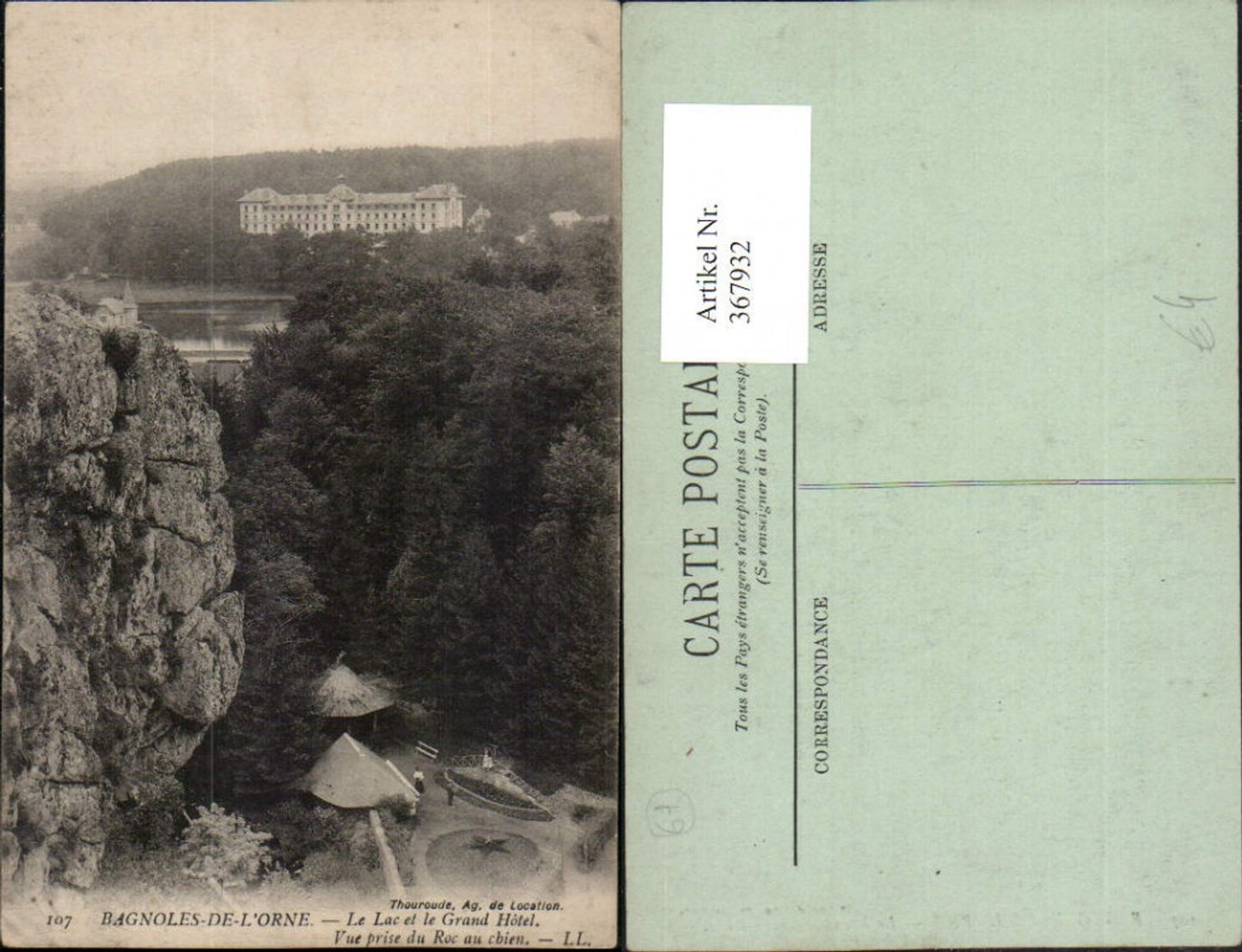 367932,Bassen-Normandie Orne Bagnoles-de-l'Orne Lac et le Grand Hotel Vue prise du Roc au chien