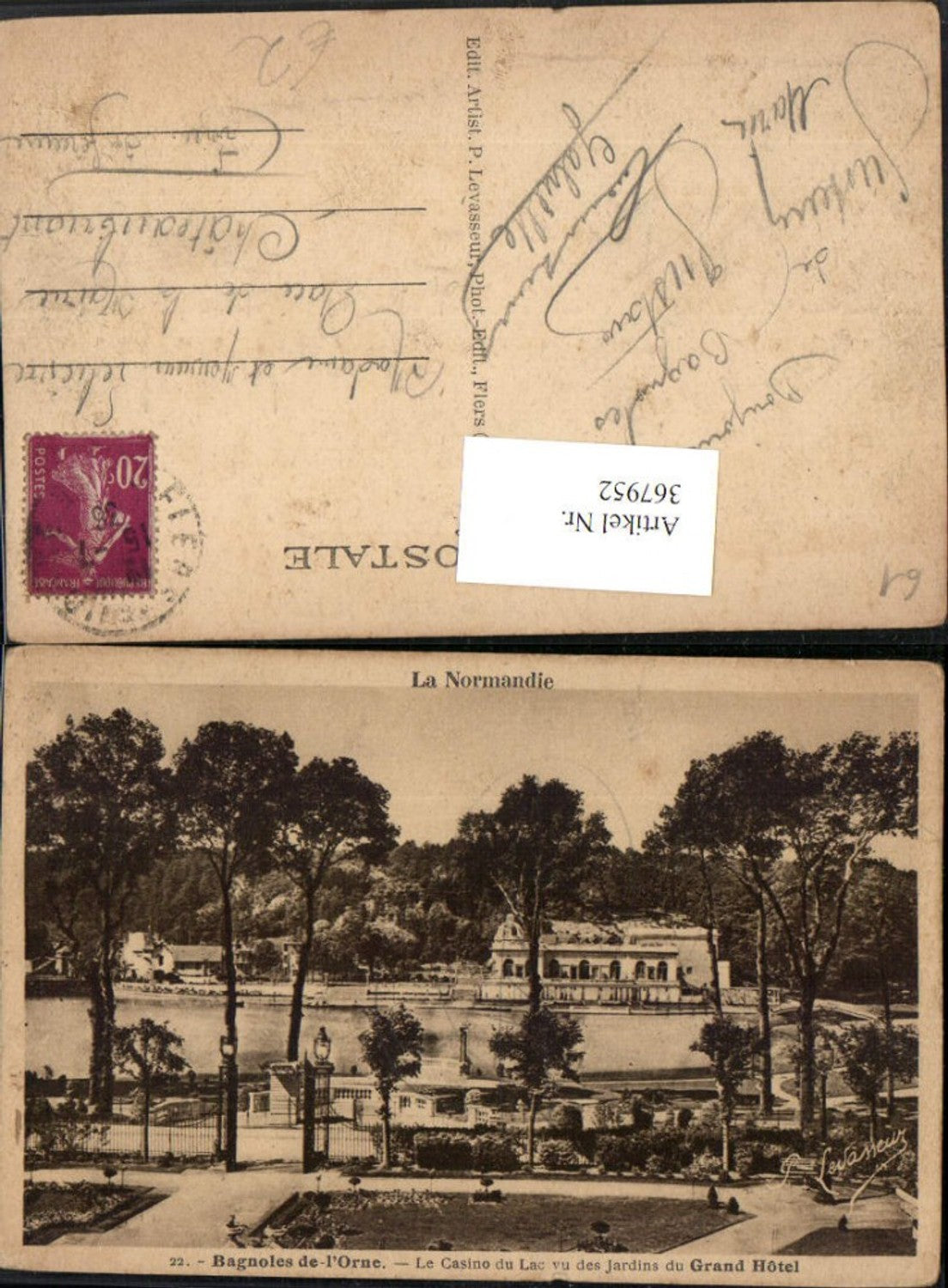 367952,Bassen-Normandie Orne Bagnoles-de-l'Orne Le Casino du Lac vu des Jardins du Grand Hotel