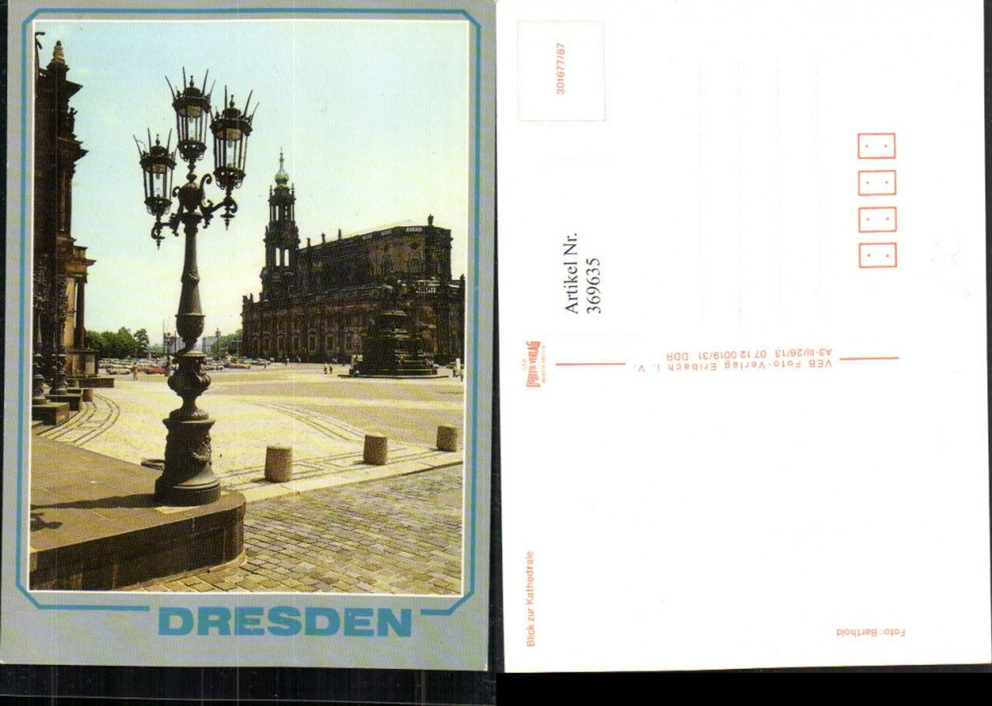 369635,Dresden Blick zur Kathedrale Kirche Laterne Denkmal