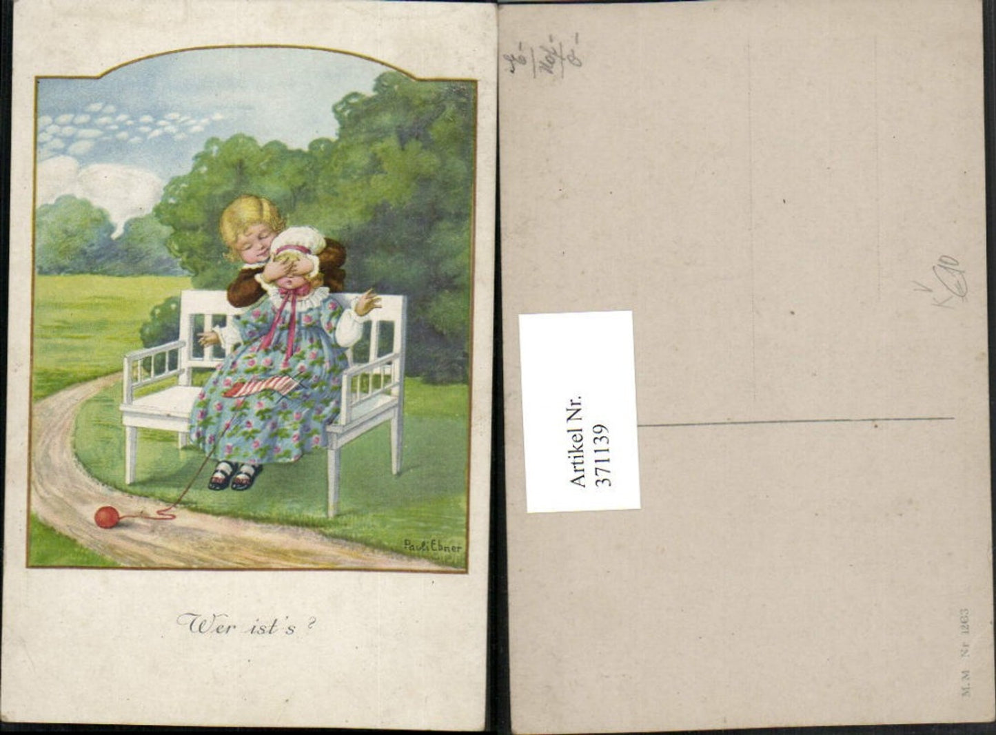 371139,Künstler AK Pauli Ebner Wer ists Junge hält Mädchen Augen zu Stricken pub M. Munk 1263