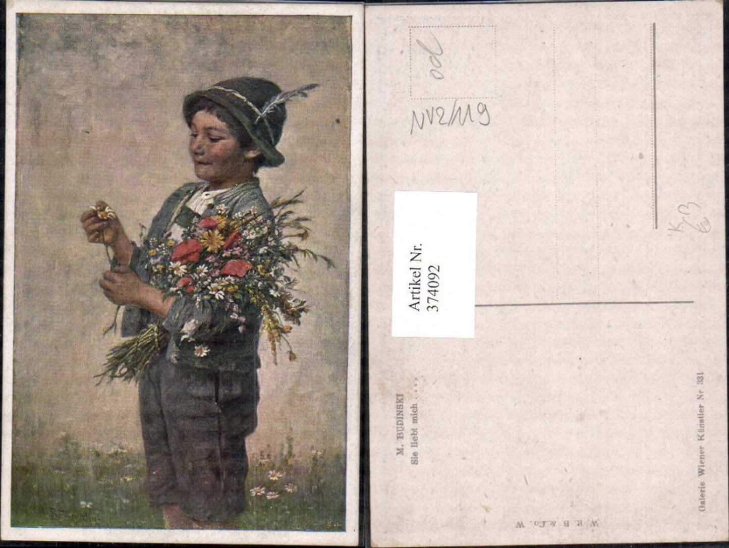 374092,Künstler Ak M. Budinski Sie liebt mich Kind Bub Junge Tracht Blumen Margeriten