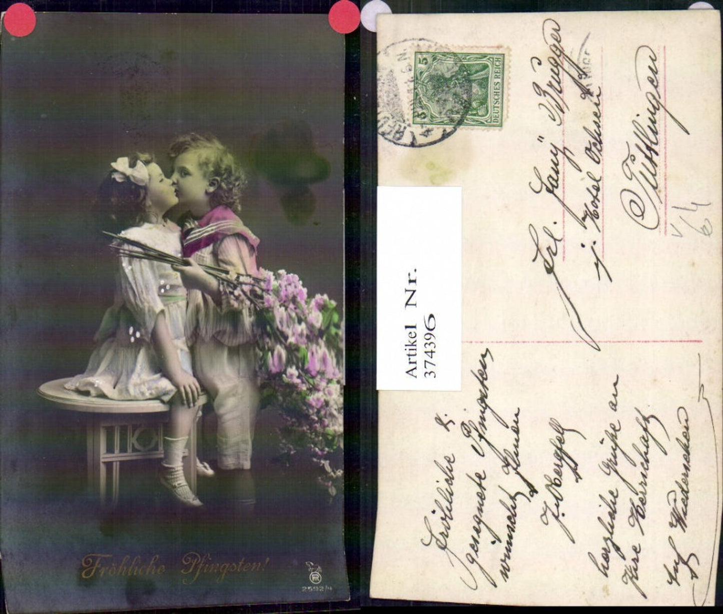 374396,Foto Ak Kinder Uniform Matrosenanzug Mädchen Kleid Kuss Blumenstrauß pub RPH 2592/4