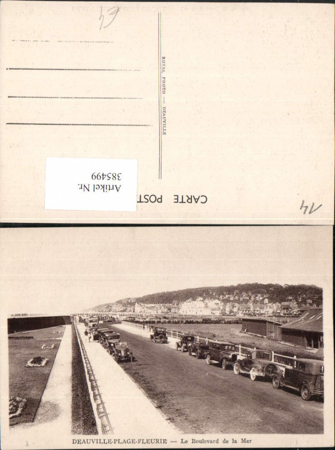 385499,Basse-Normandie Calvados Deauville-Plage-Fleurie Le Boulevard de la Mer Oldtimer