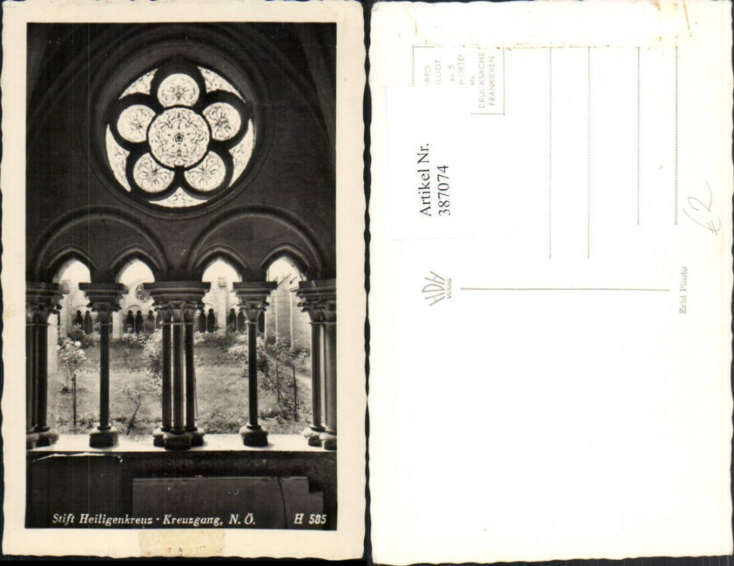 387074,Stift Heiligenkreuz Kreuzgang Arkaden pub Foto Hubmann 585