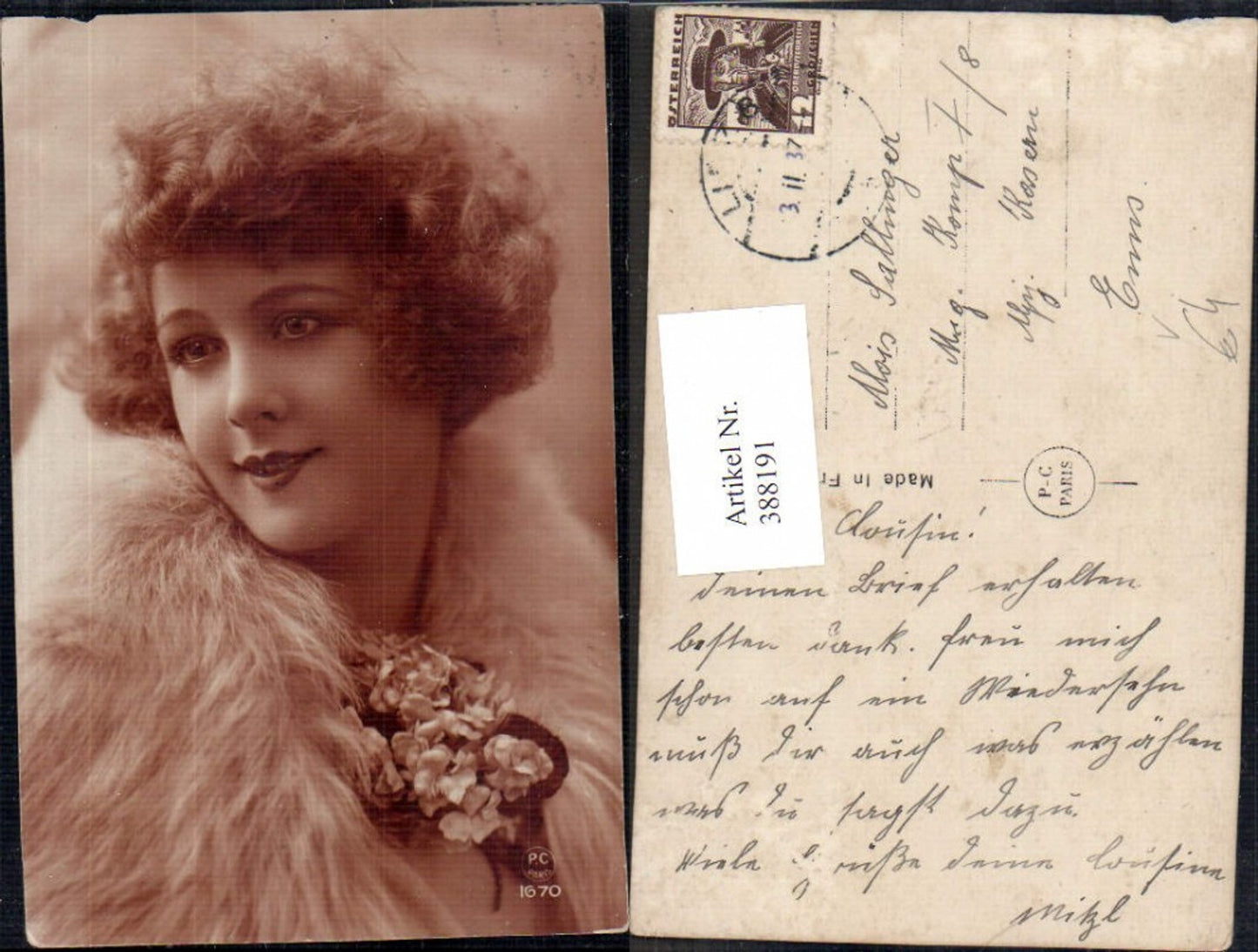 388191,Frau Lockenkopf Pelzstola Pelz Pelzmode Portrait pub P. C. Paris 1670