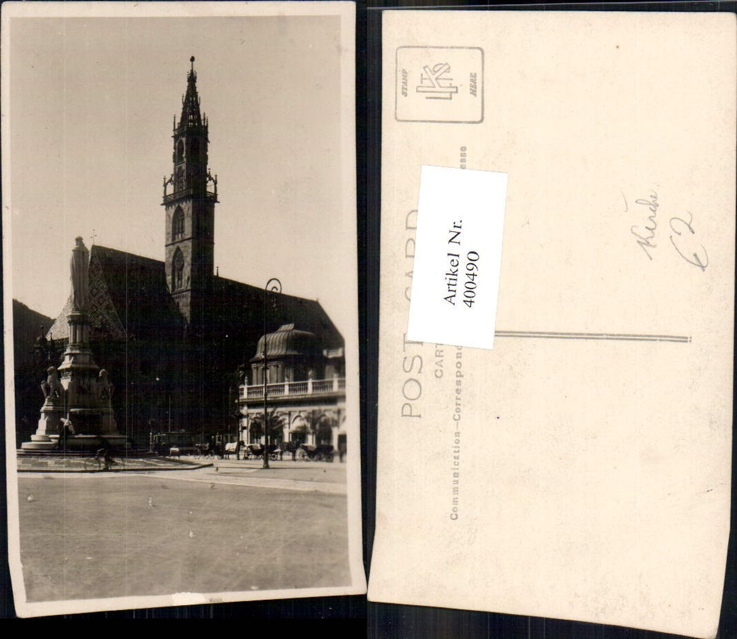 400490,Kirche Statue Kutsche Platzansicht
