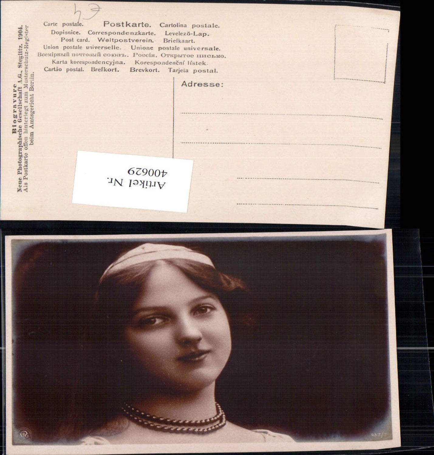 400629,Fotokunst Frau Perlenkette Kopfbedeckung pub NPG 437/7