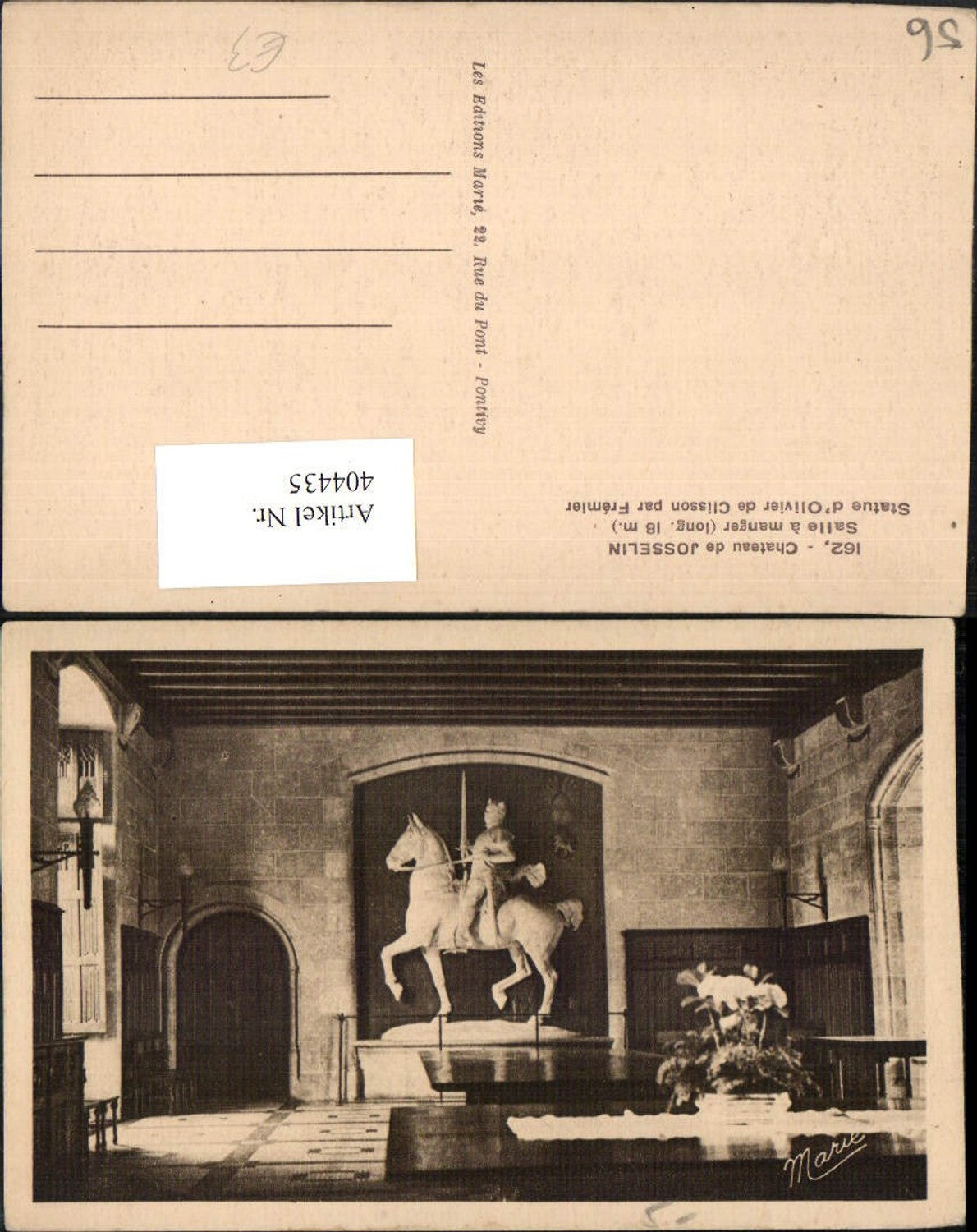 404435,Bretagne Morbihan Chateau de Josselin Salle a manger Statue Oliver de Clisson