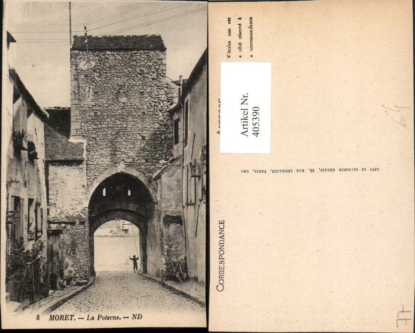 405390,Ile-de-France Seine-et-Marne Moret La Poterne Straßenansicht Tor