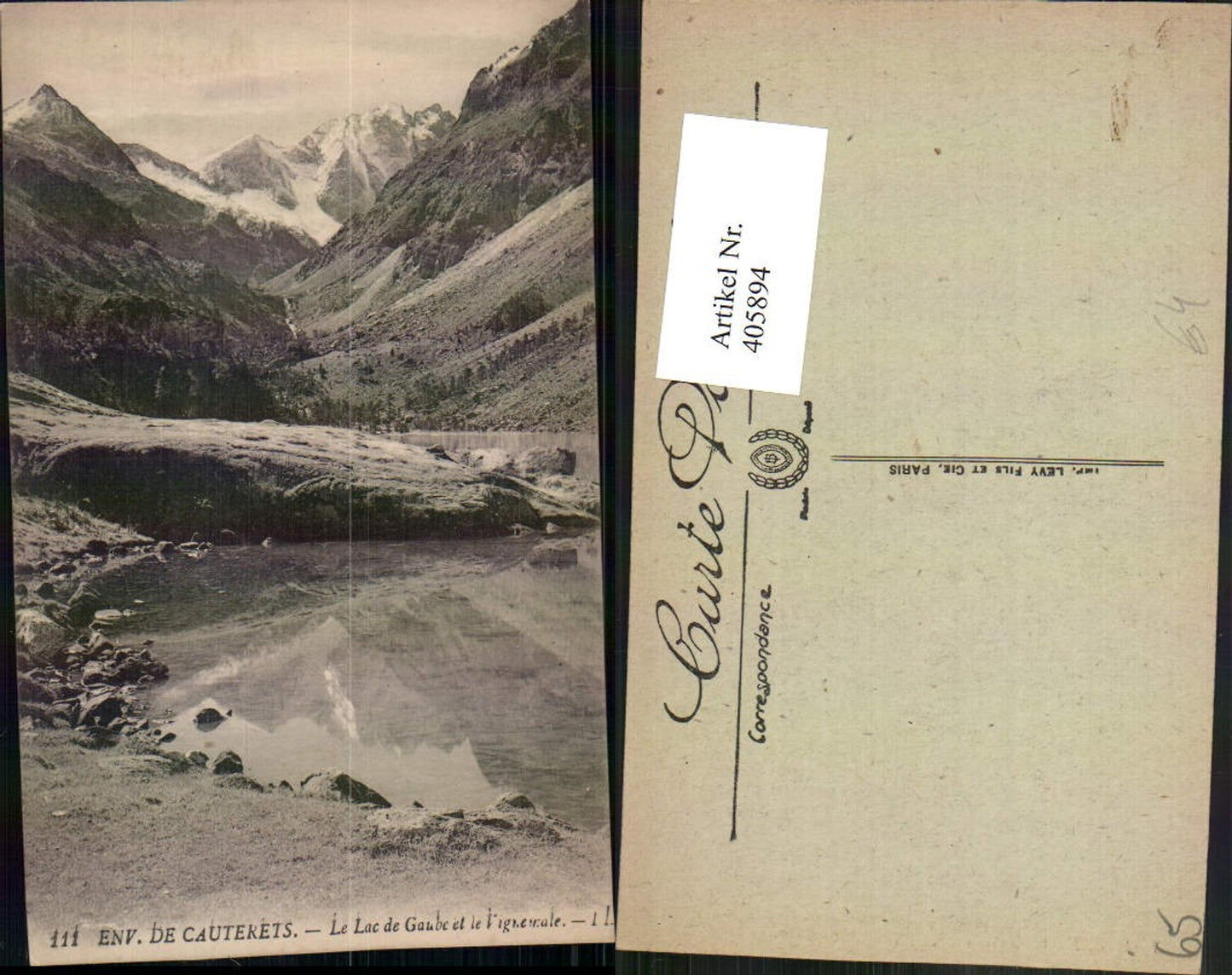 405894,Midi-Pyrenees Hautes-Pyrenees Cauterets Le Lac du Gaube et le Vignemale Bergkulisse