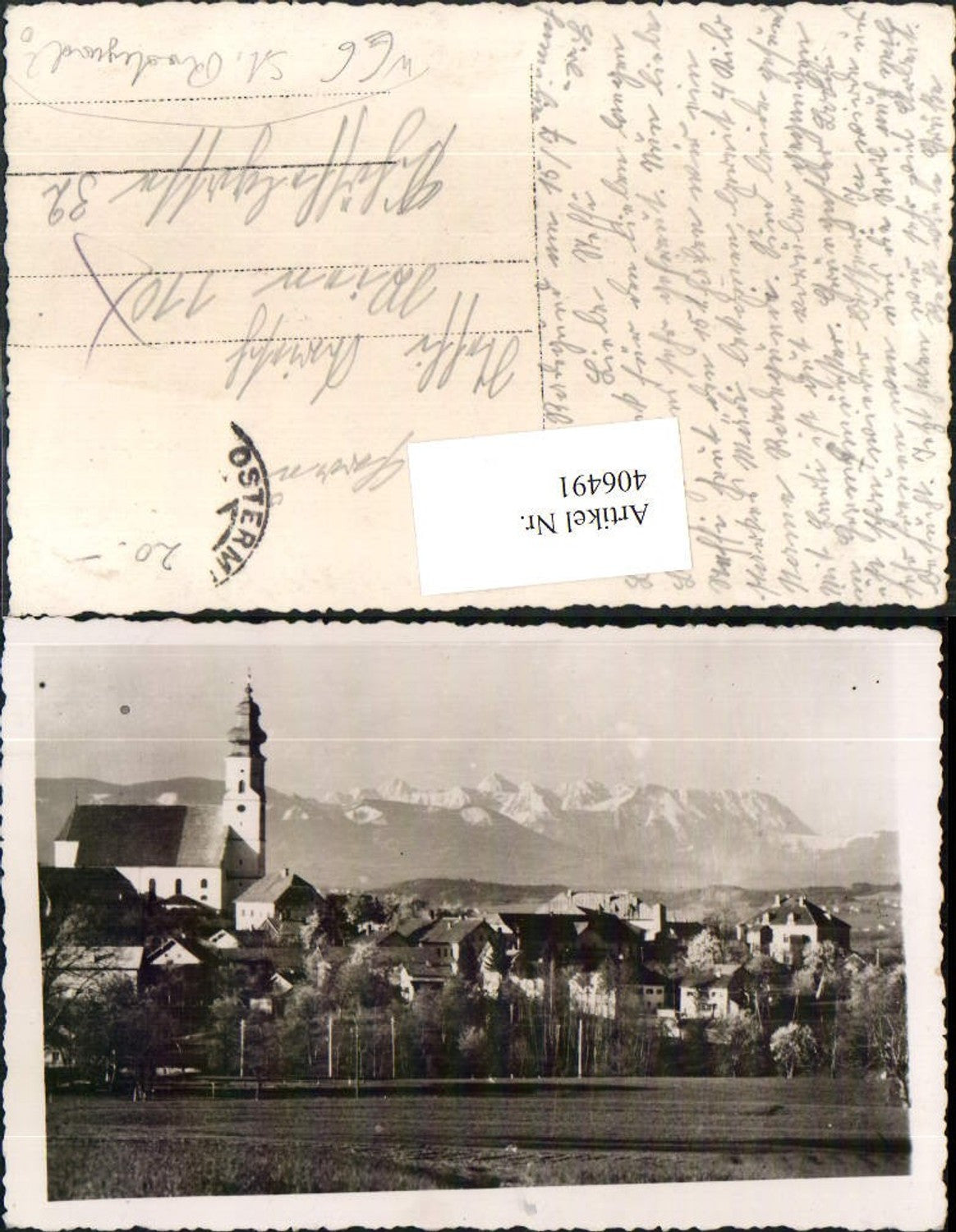 406491,Foto AK Ostermiething Teilansicht Kirche Bergkulisse