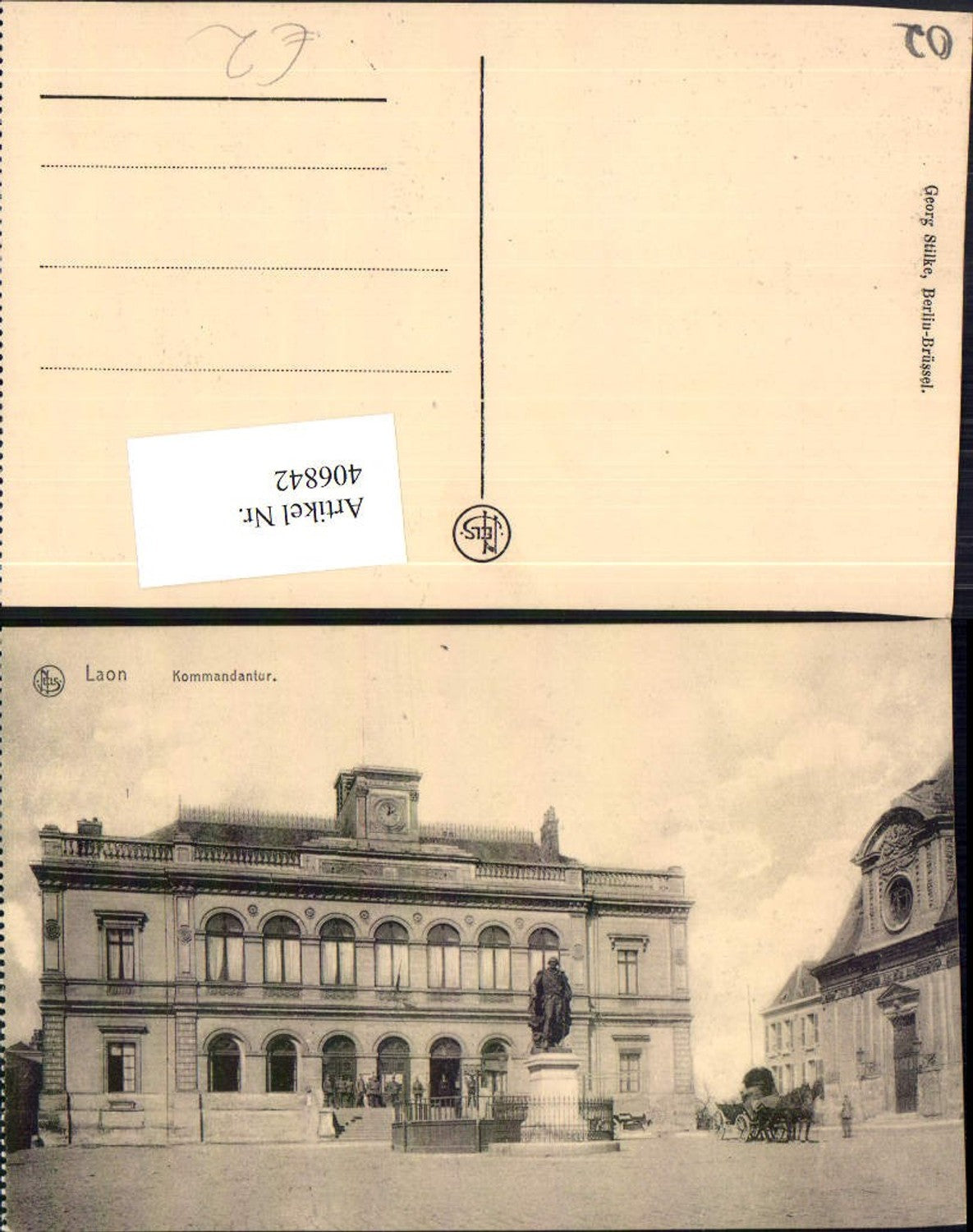 406842,Picardie Aisne Laon Kommandantur Gebäude Statue Denkmal