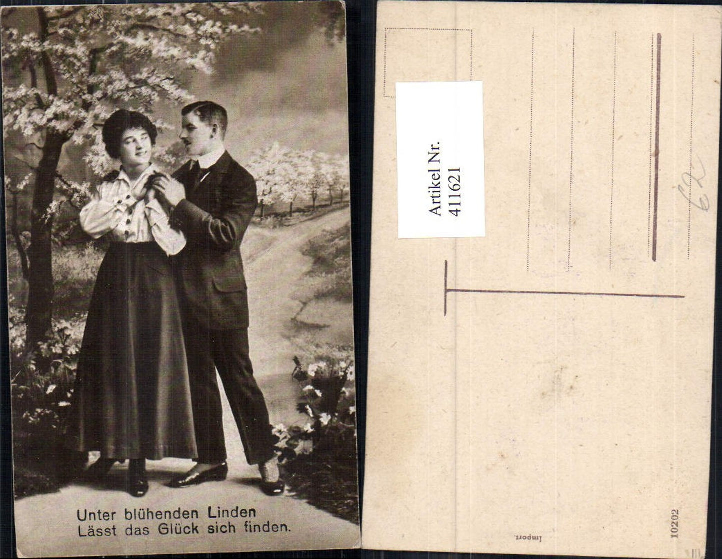 411621,Paar Händchenhalten Baumblüte Liebe Unter blühenden Linden Text