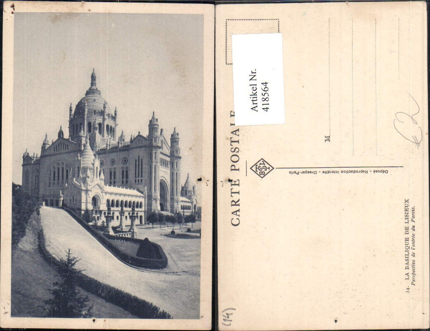 418564,La Basilique de Lisieux Perspective de l entree du Parvis Kirche Dom Basilika