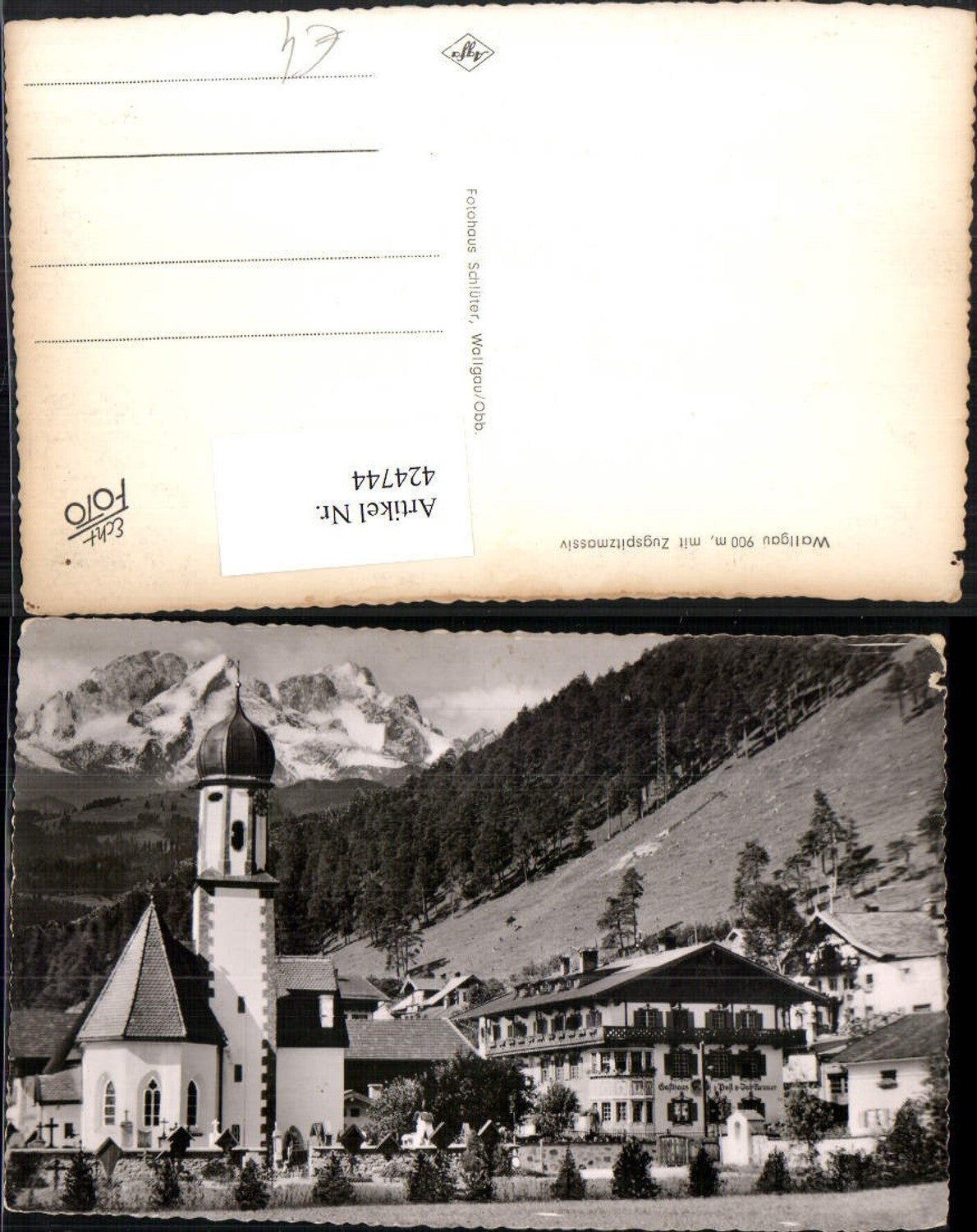 424744,Wallgau Kirche Gasthaus m. Zugspitzmassiv Bergkulisse