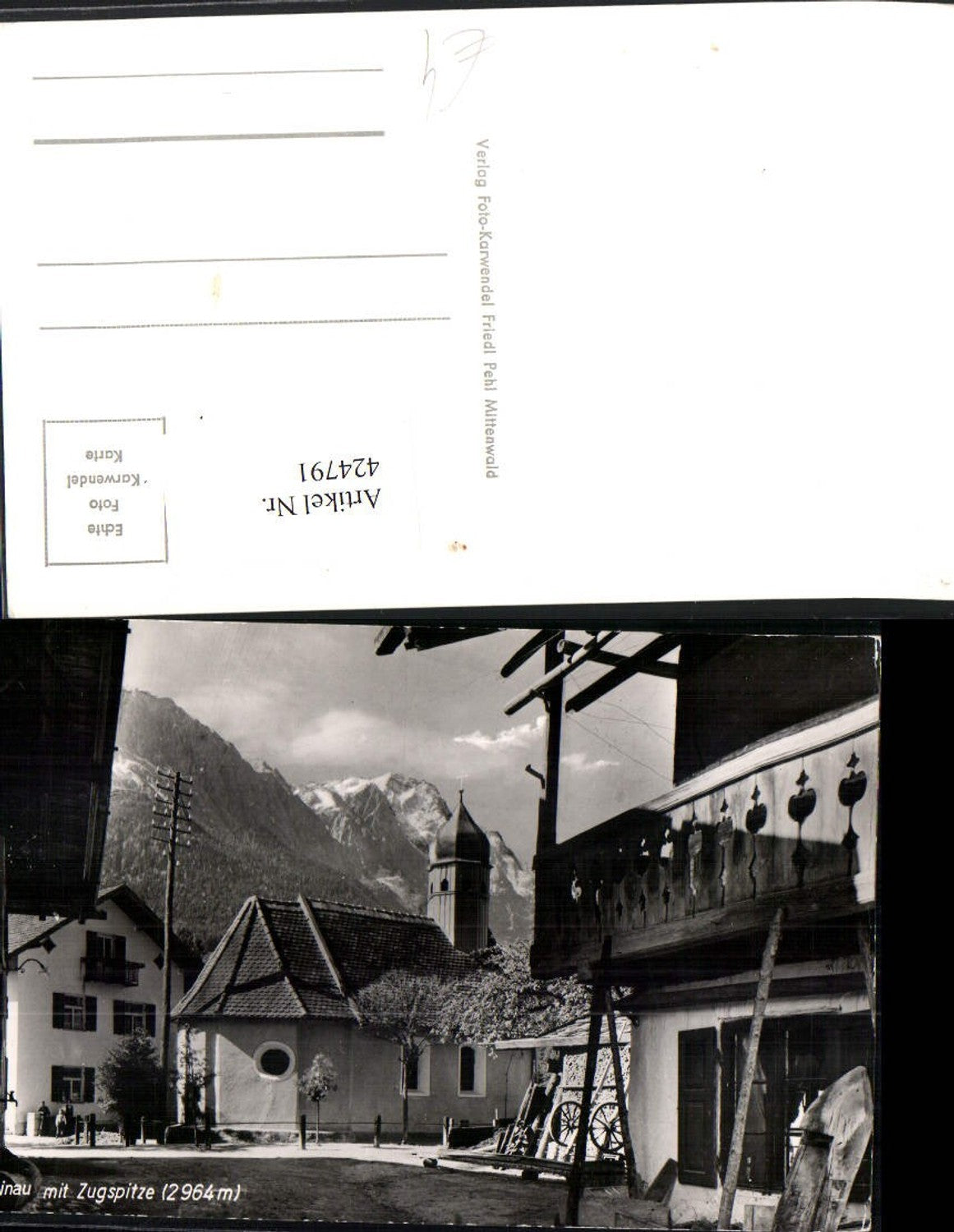 424791,Grainau Kirche Straßenansicht m. Zugspitze Bergkulisse