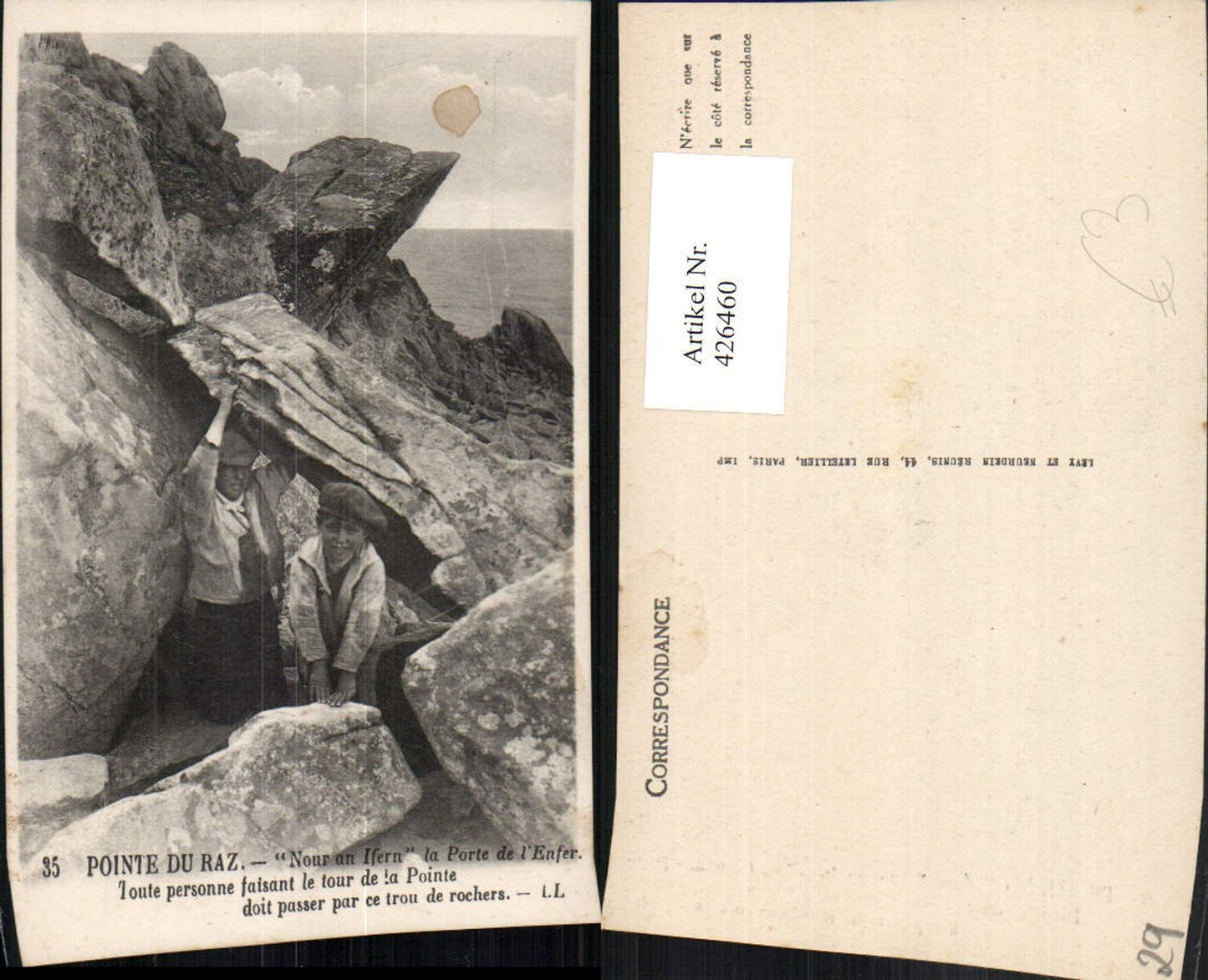426460,Bretagne Finistere Pointe du Raz Nour an Ifern la Porte de l'Enfer Felsen