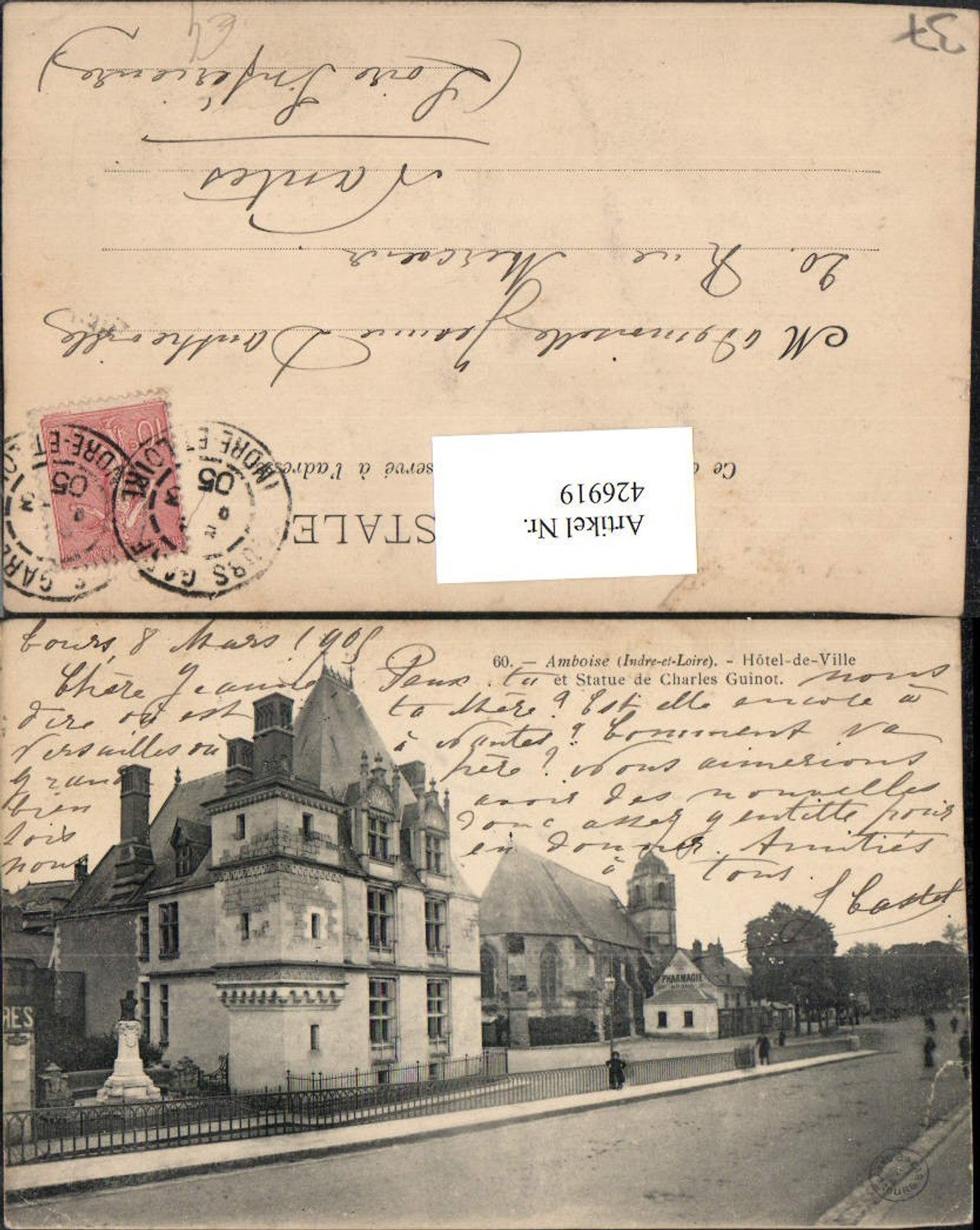 426919,Centre Indre-et-Loire Amboise Hotel-de-Ville et Statue Charles Guinot Rathaus