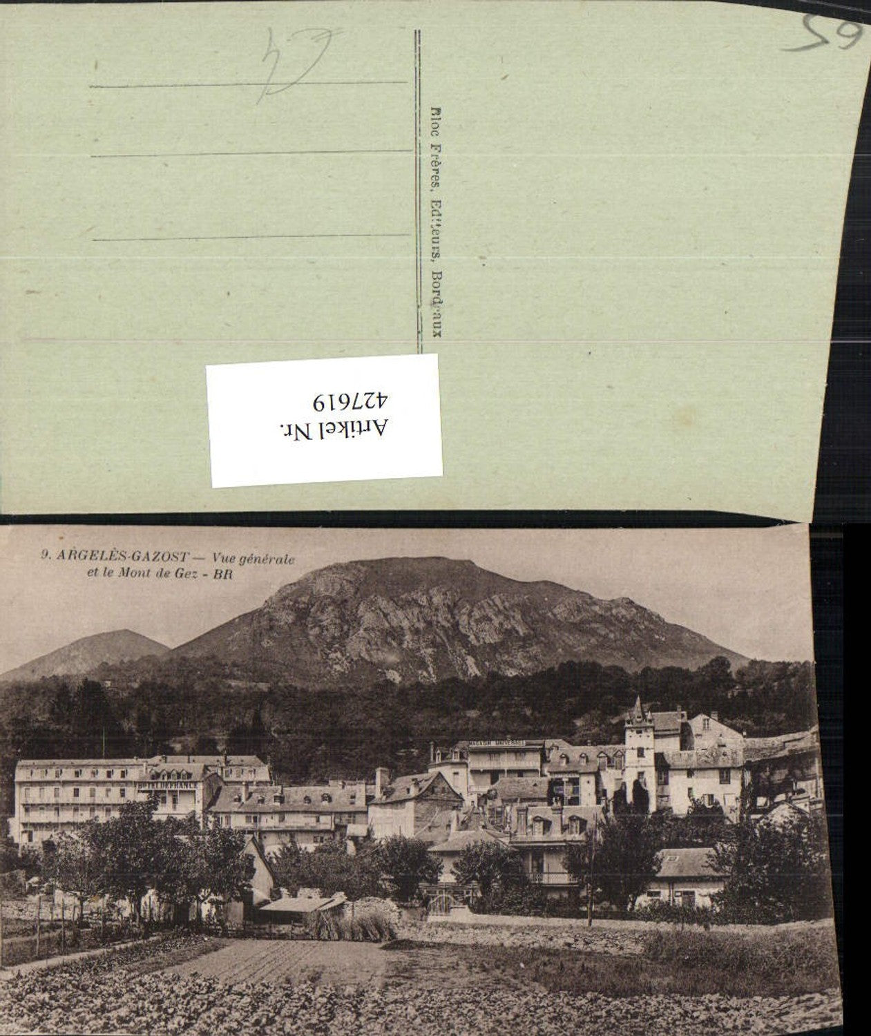 427619,Midi-Pyrenees Hautes-Pyrenees Argeles-Gazost Vue generale et le Mont de Gez Teilansicht