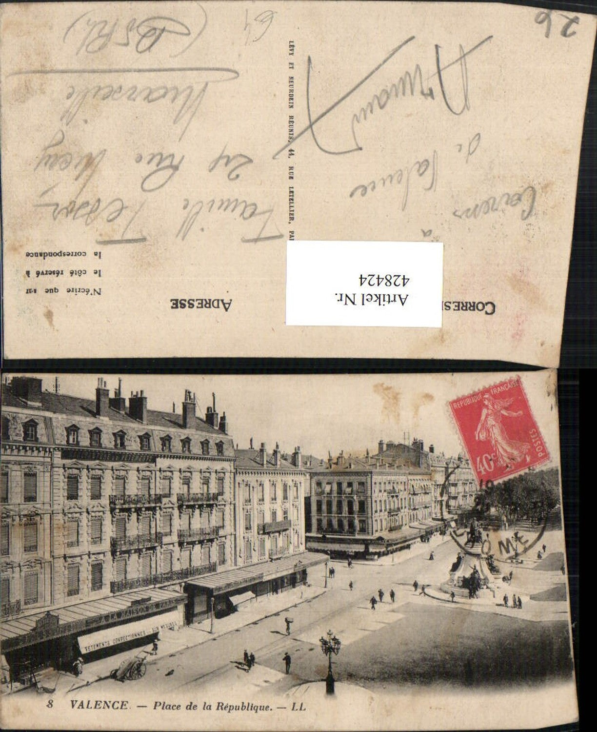 428424,Rhone-Alpes Ardeche Valence Place de la Republique Platz Monument