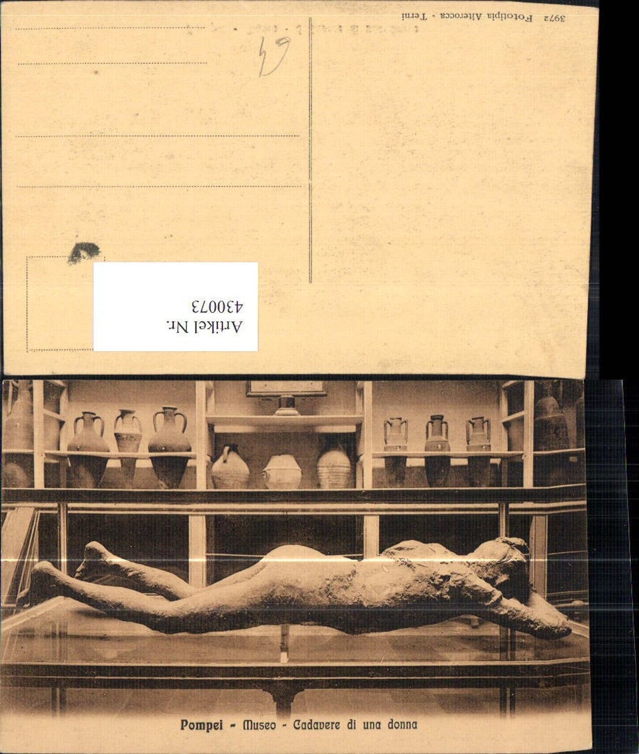 430073,Archäologie Pompei Museo Cadavere di una donna Statue Krüge