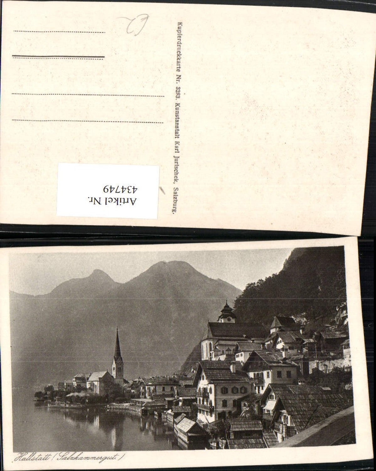 434749,Hallstatt Teilansicht Kirchen Bergkulisse