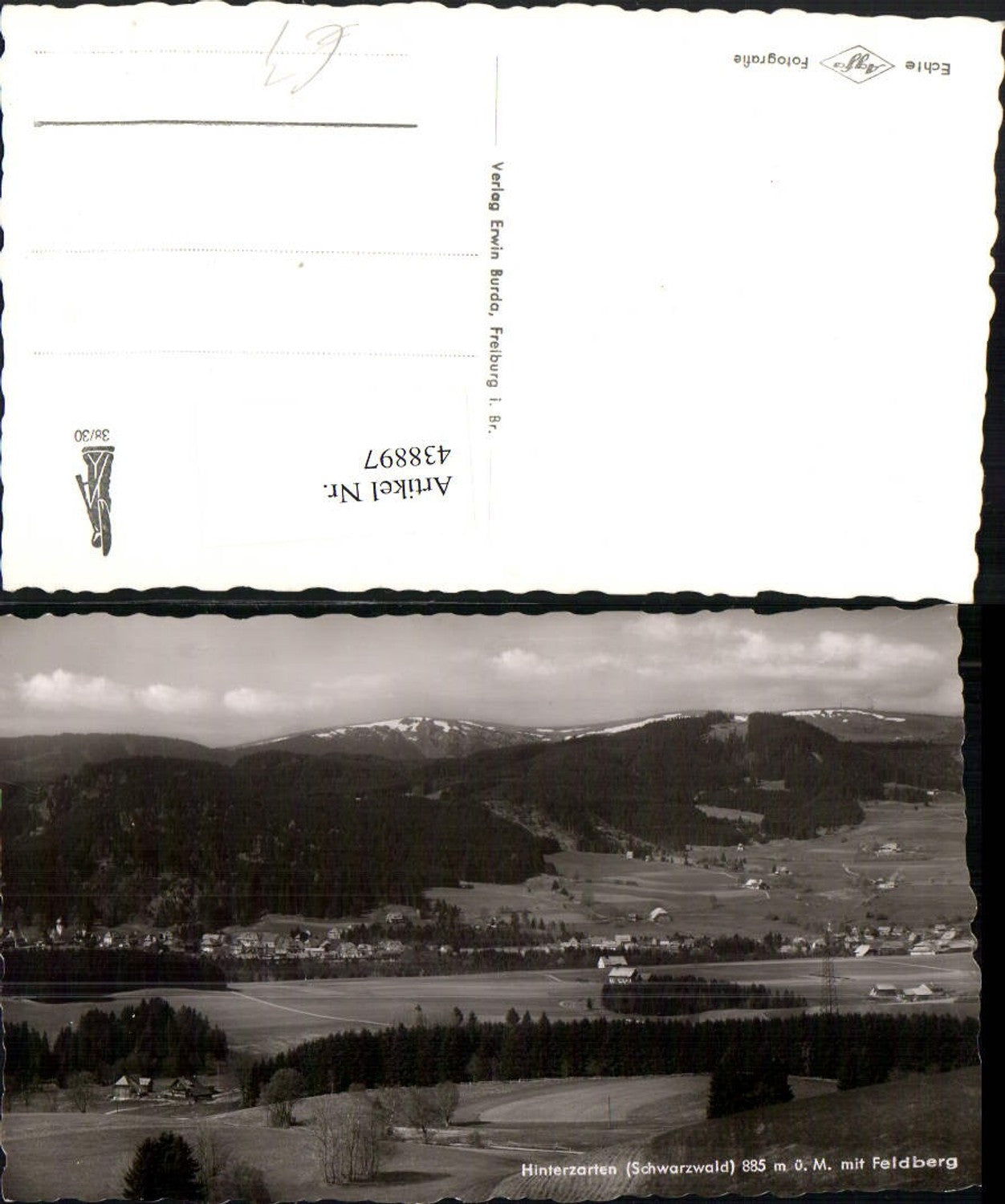 438897,Hinterzarten im Schwarzwald Totale m. Feldberg Bergkulisse