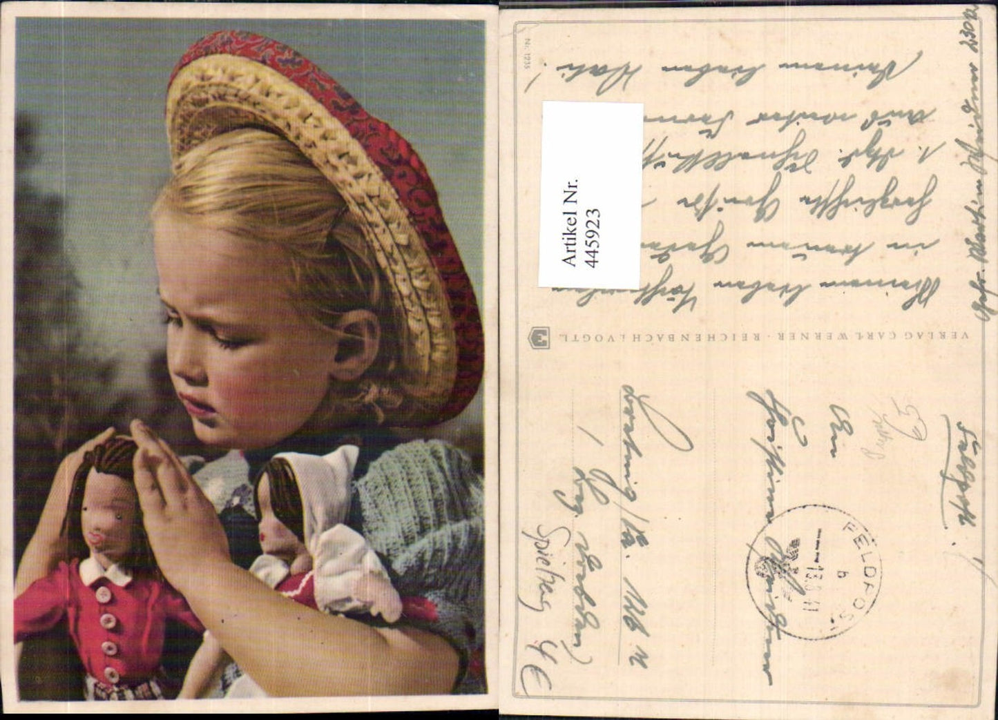 445923,Blondes Mädchen Strohhut Hut m. Spielzeug Puppen