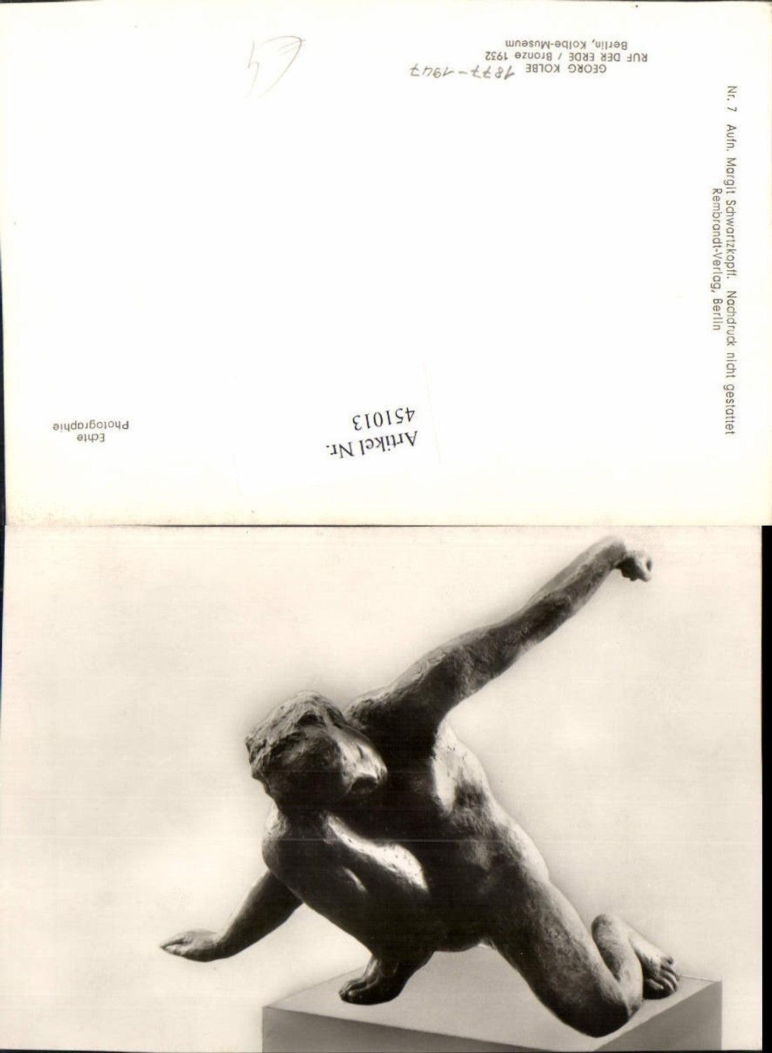 451013,Fotokunst Margit Schwartzkopff Georg Kolbe Ruf der Erde Statue pub Rembrandt