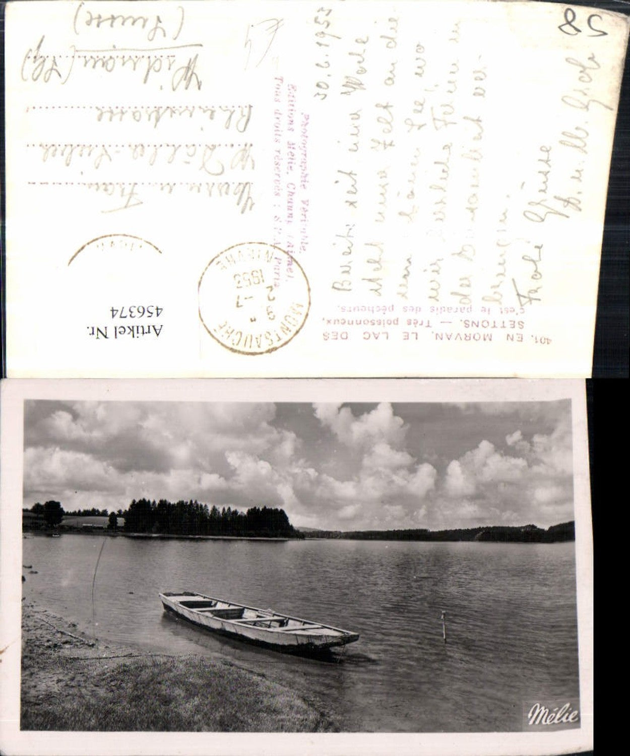 456374,Burgund Nievre En Morvan Lac des Settons See Boot