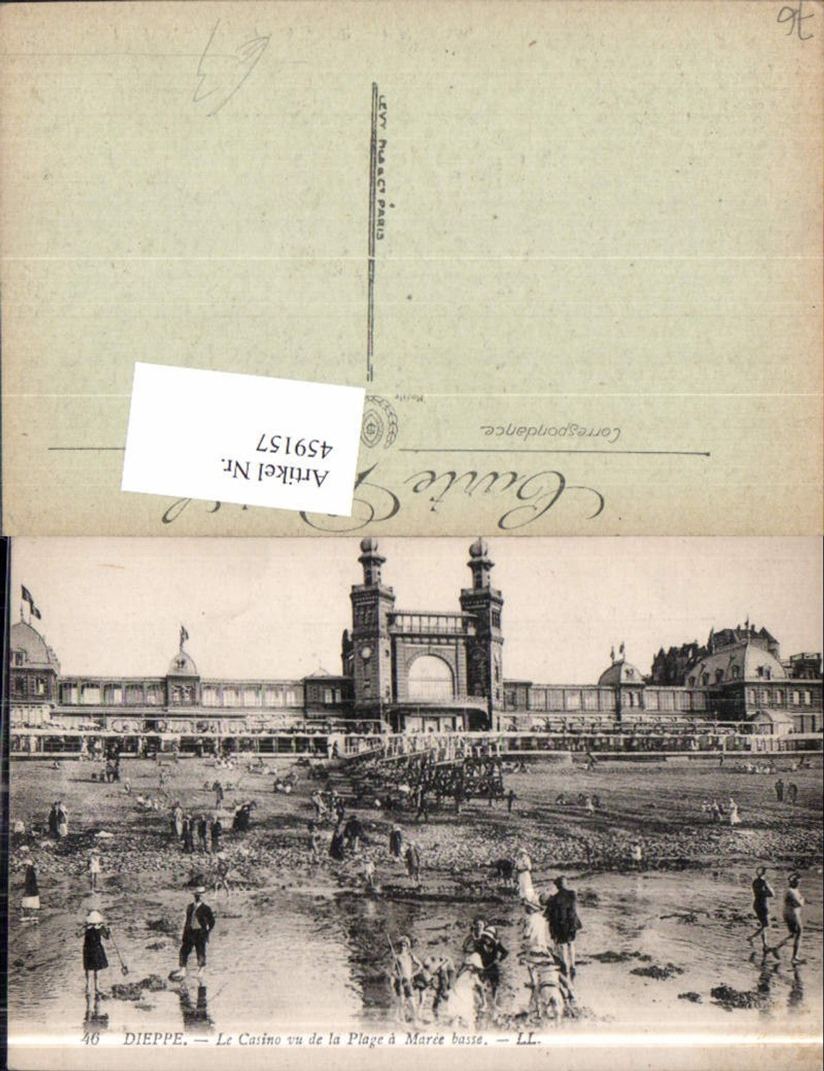 459157,Haute-Normandie Seine-Maritime Dieppe Le Casino vu de la Plage a Maree basse Strandleben