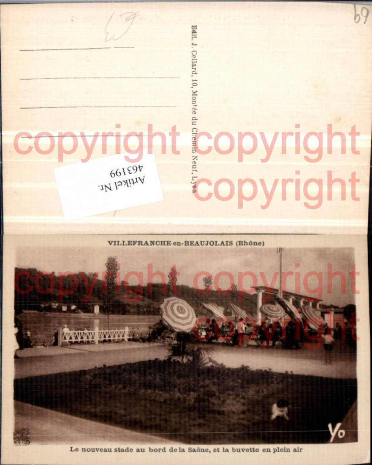 463199,Rhone-Alpes Rhone Villefranche-en-Beaujolais Stade au bord de la Saone