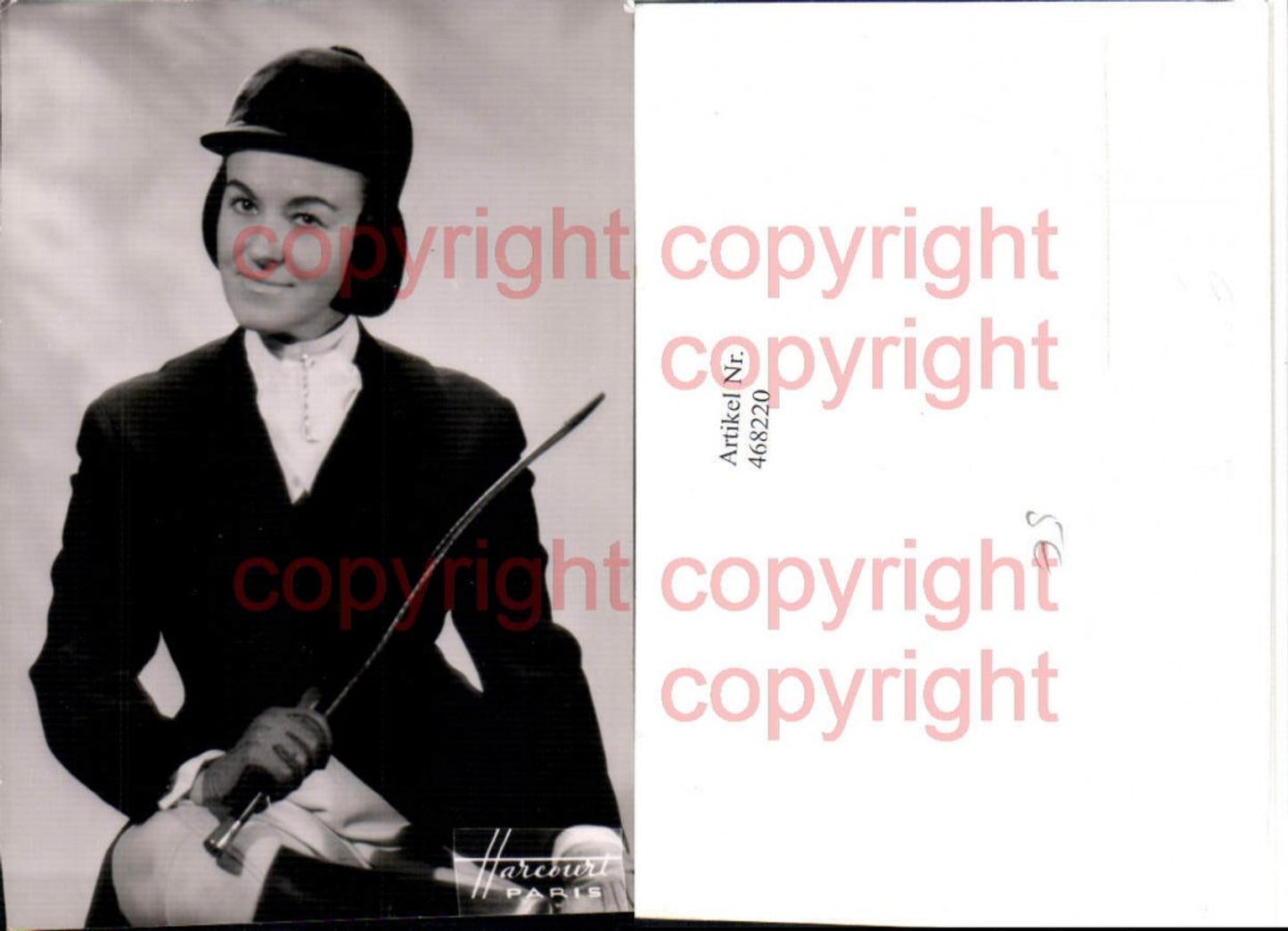 468220,Schauspielerin Reituniform Gerte Portrait